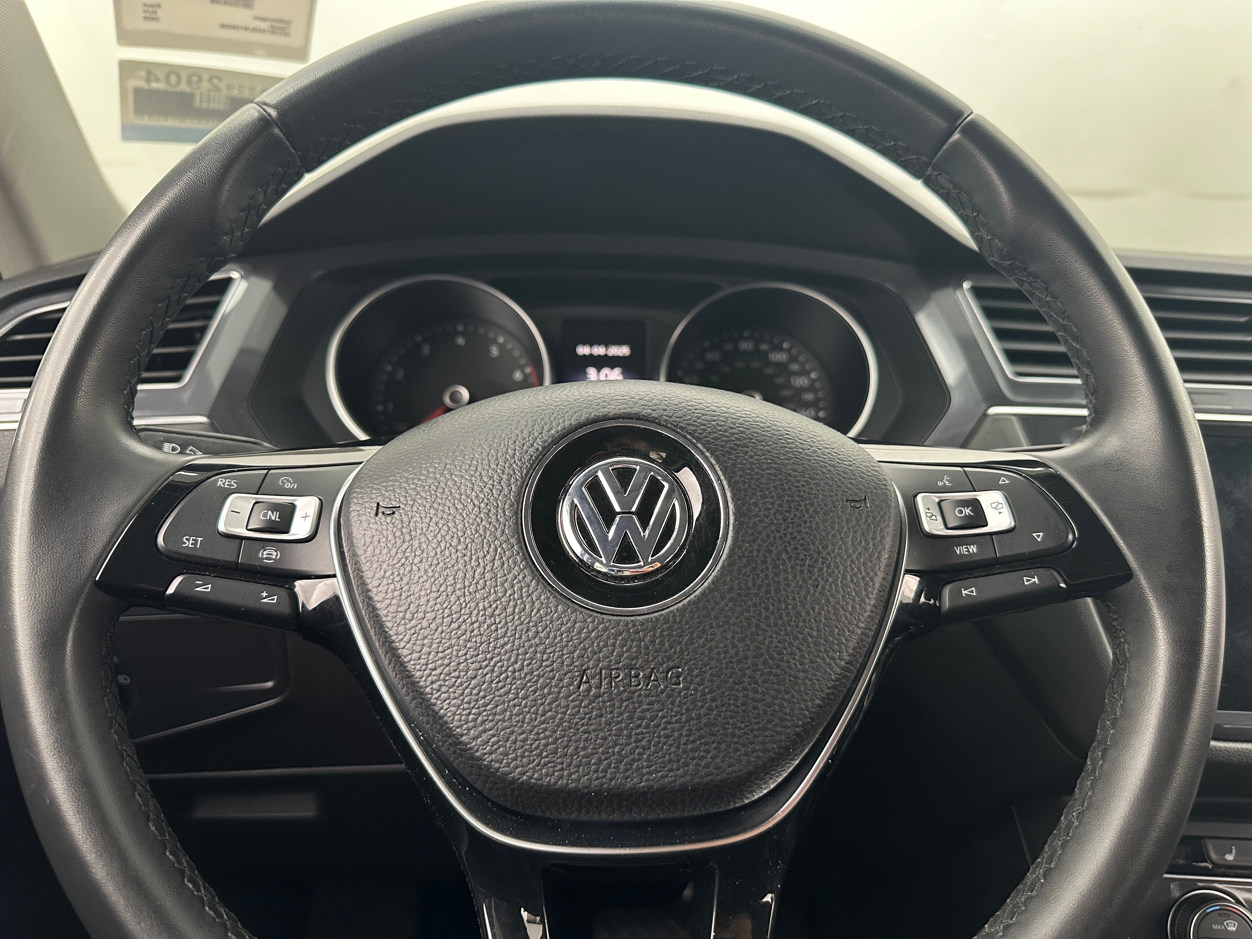 2020 Volkswagen Tiguan SE 5