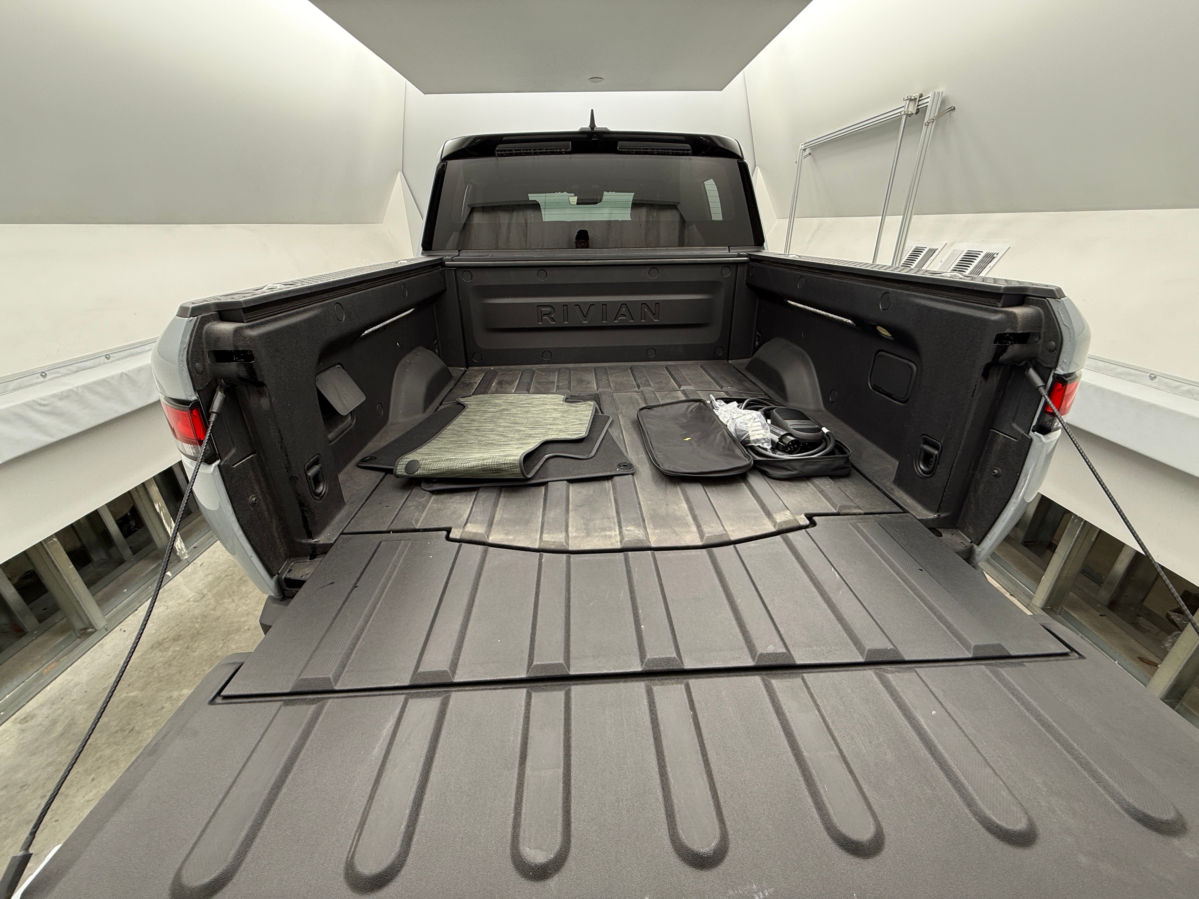 2022 Rivian R1T Launch Edition 6