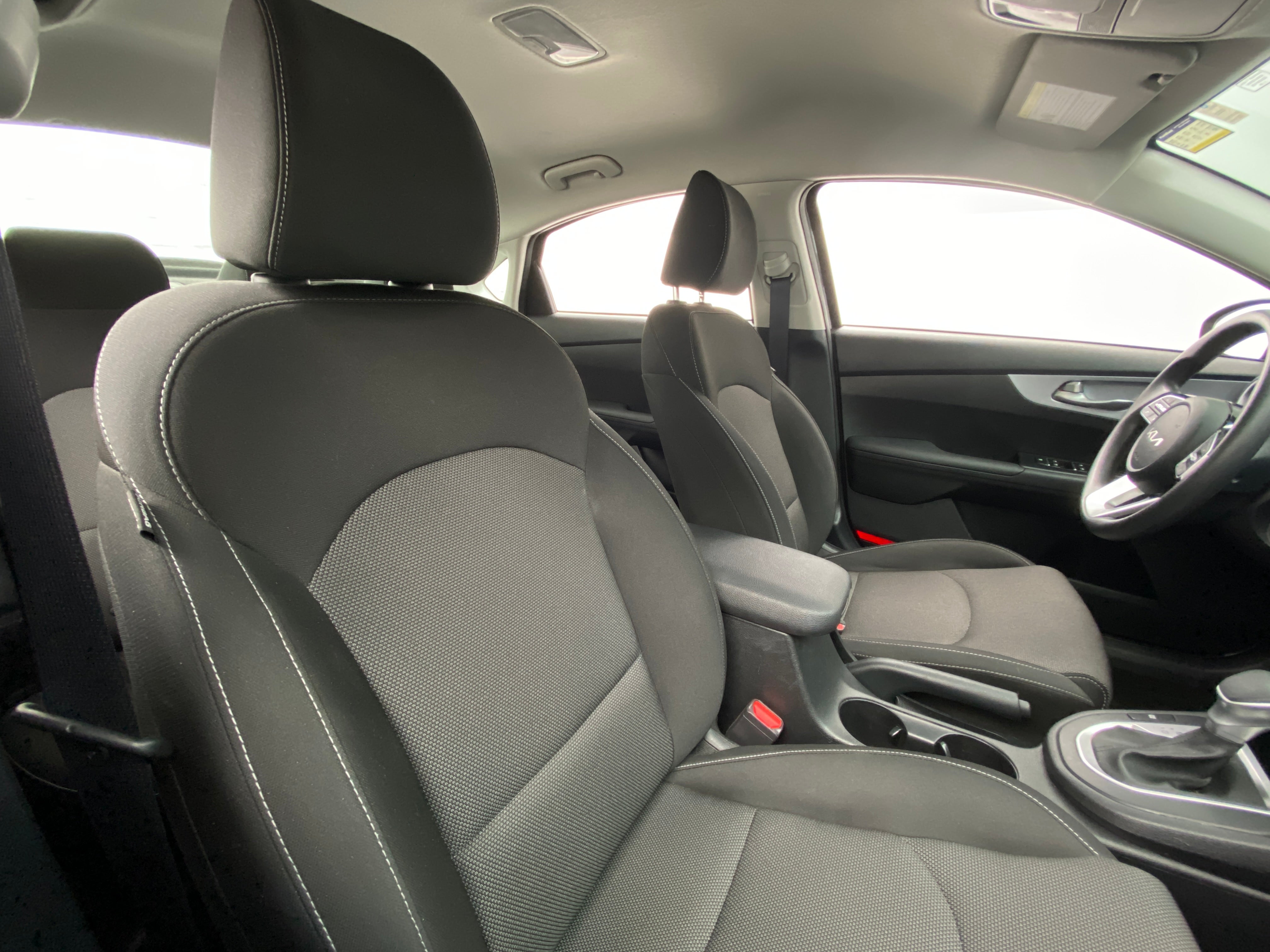 2024 Kia Forte LXS 2