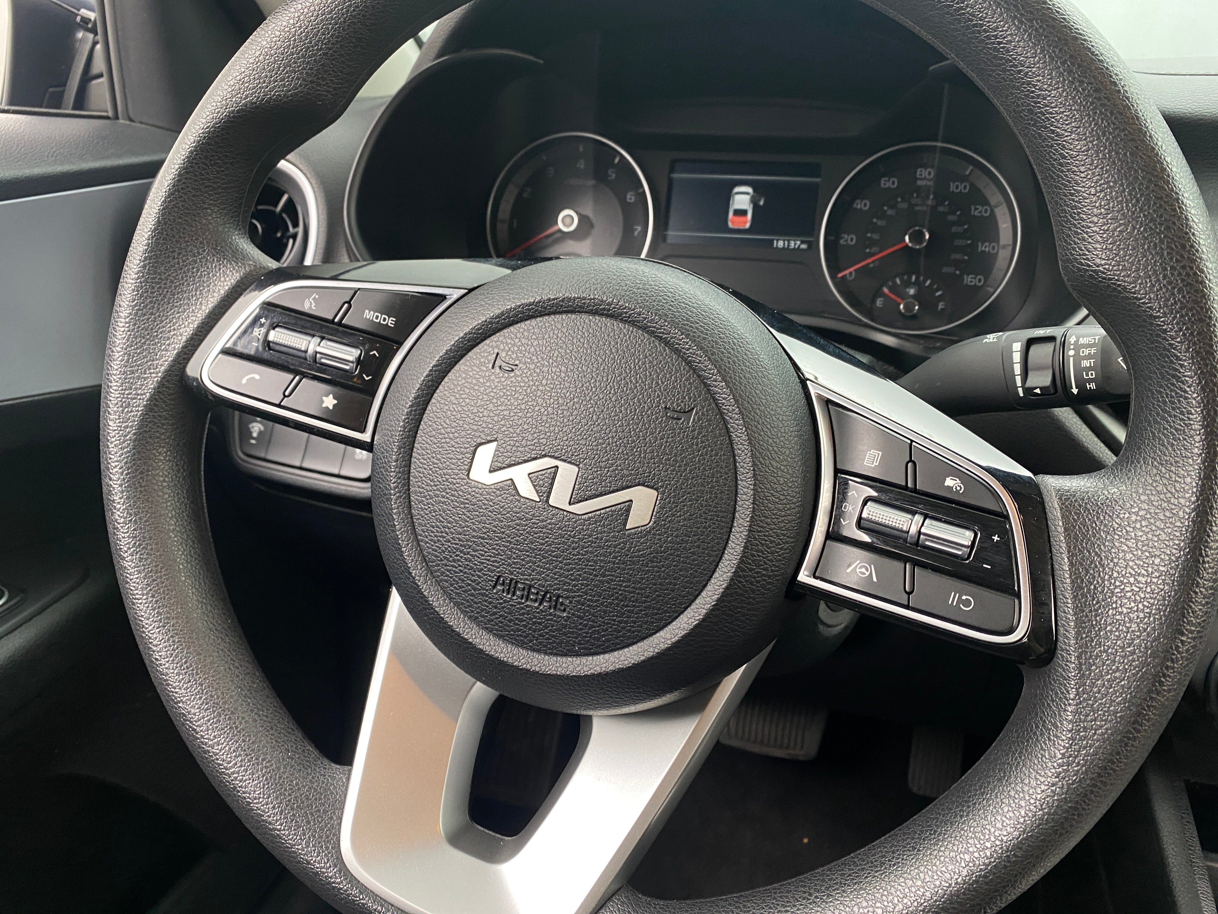 2024 Kia Forte LXS 5