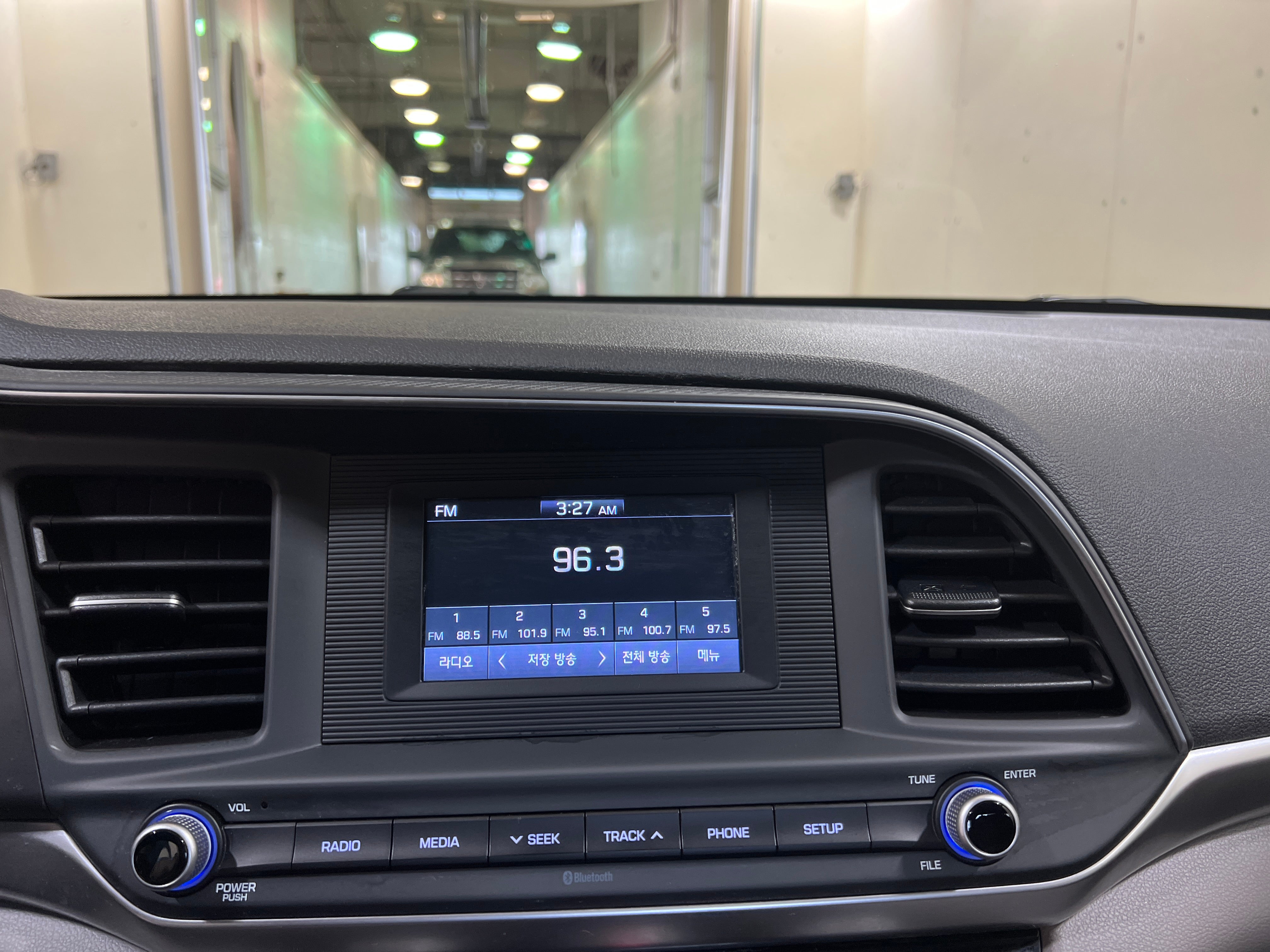 2019 Hyundai Elantra SE 4