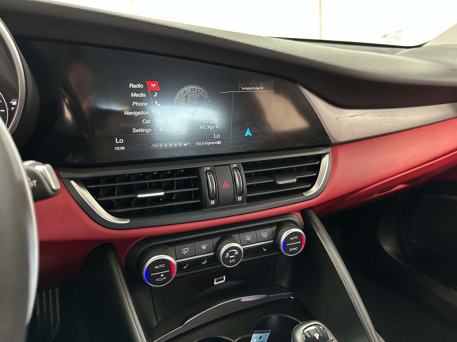 Thumbnail: 2019 Alfa Romeo Giulia - 3