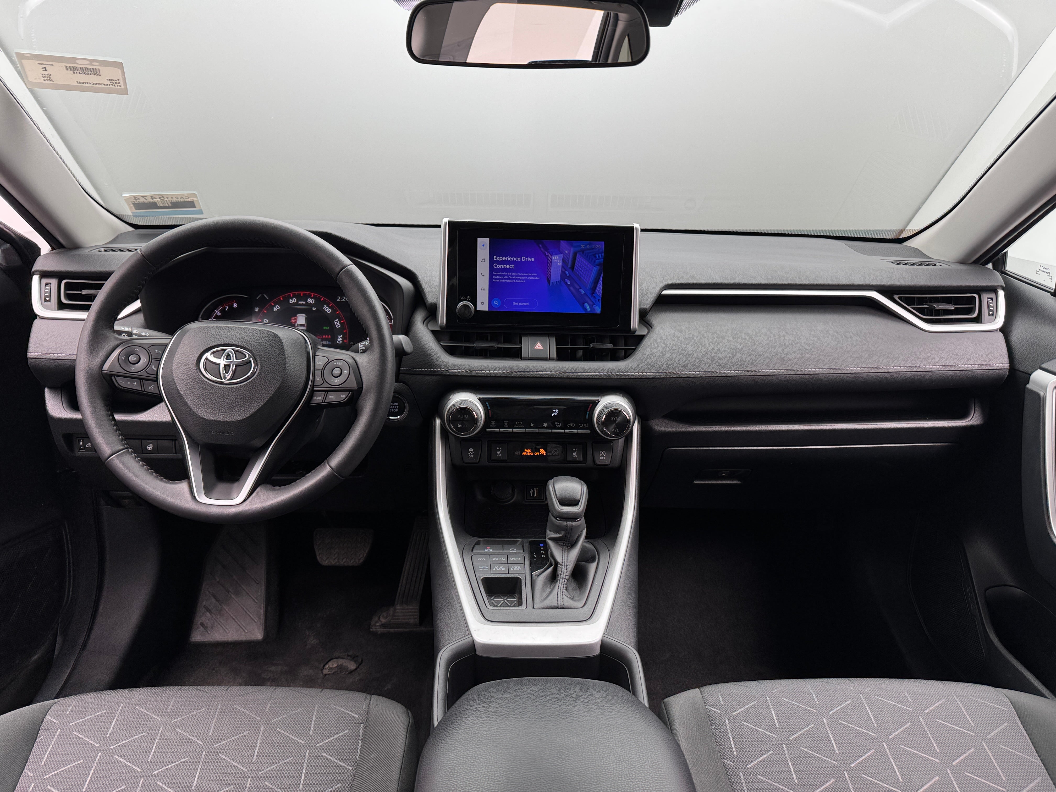 2024 Toyota RAV4 XLE 3