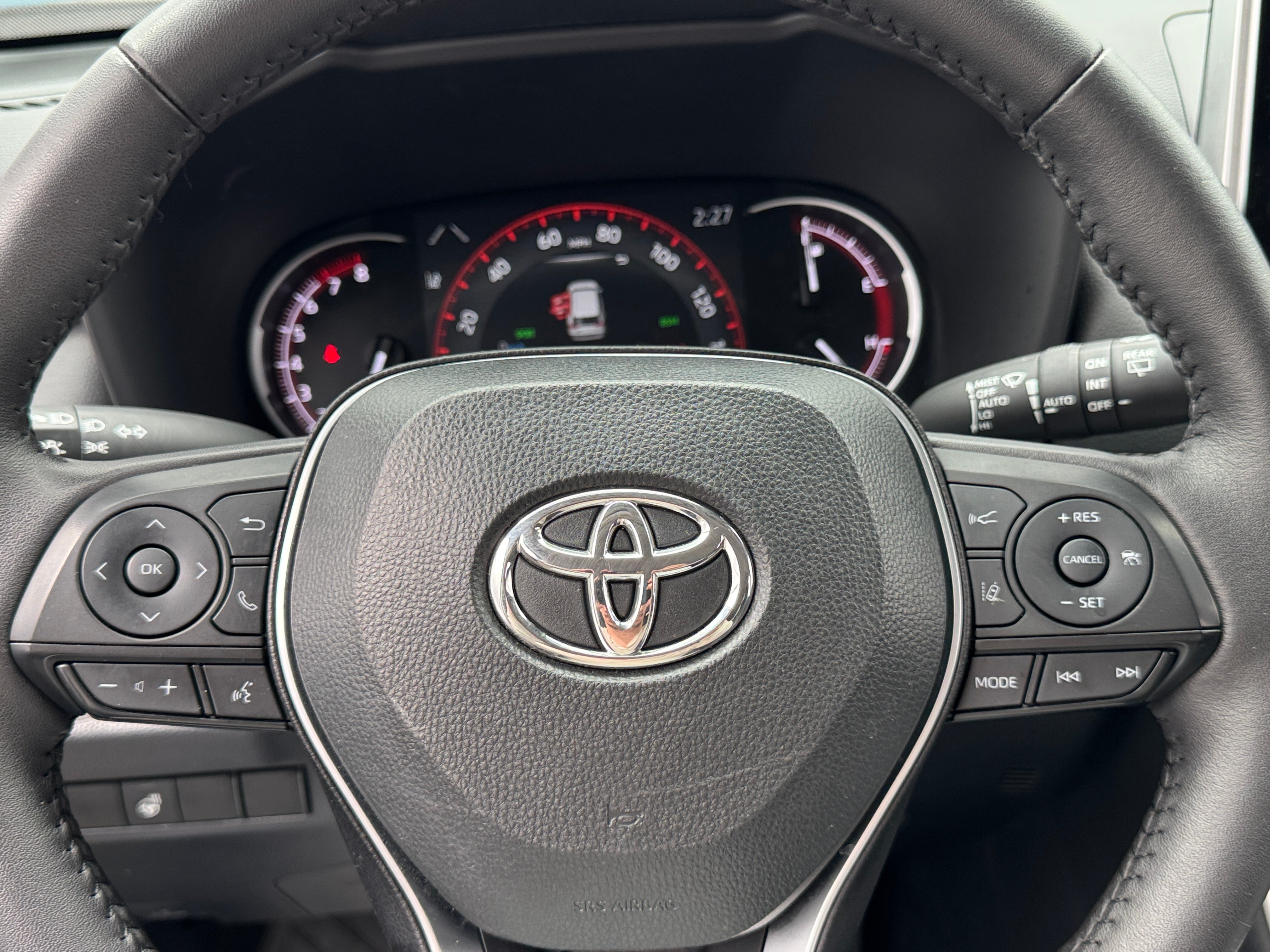 2024 Toyota RAV4 XLE 5