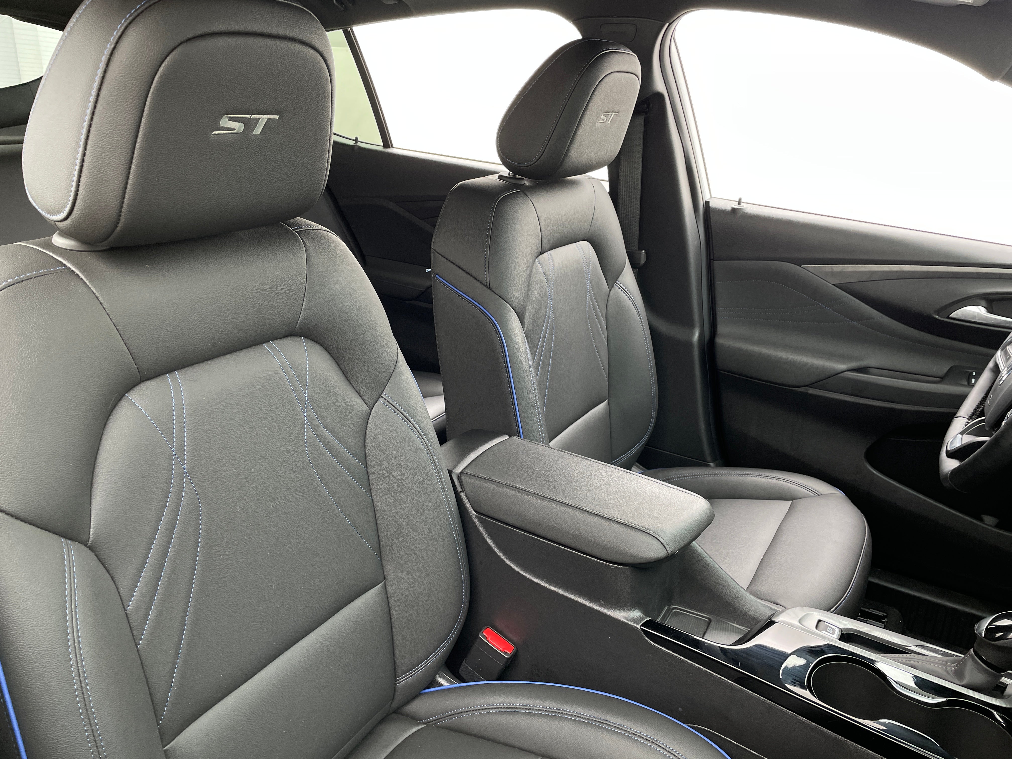 2024 Buick Envista Sport Touring 2