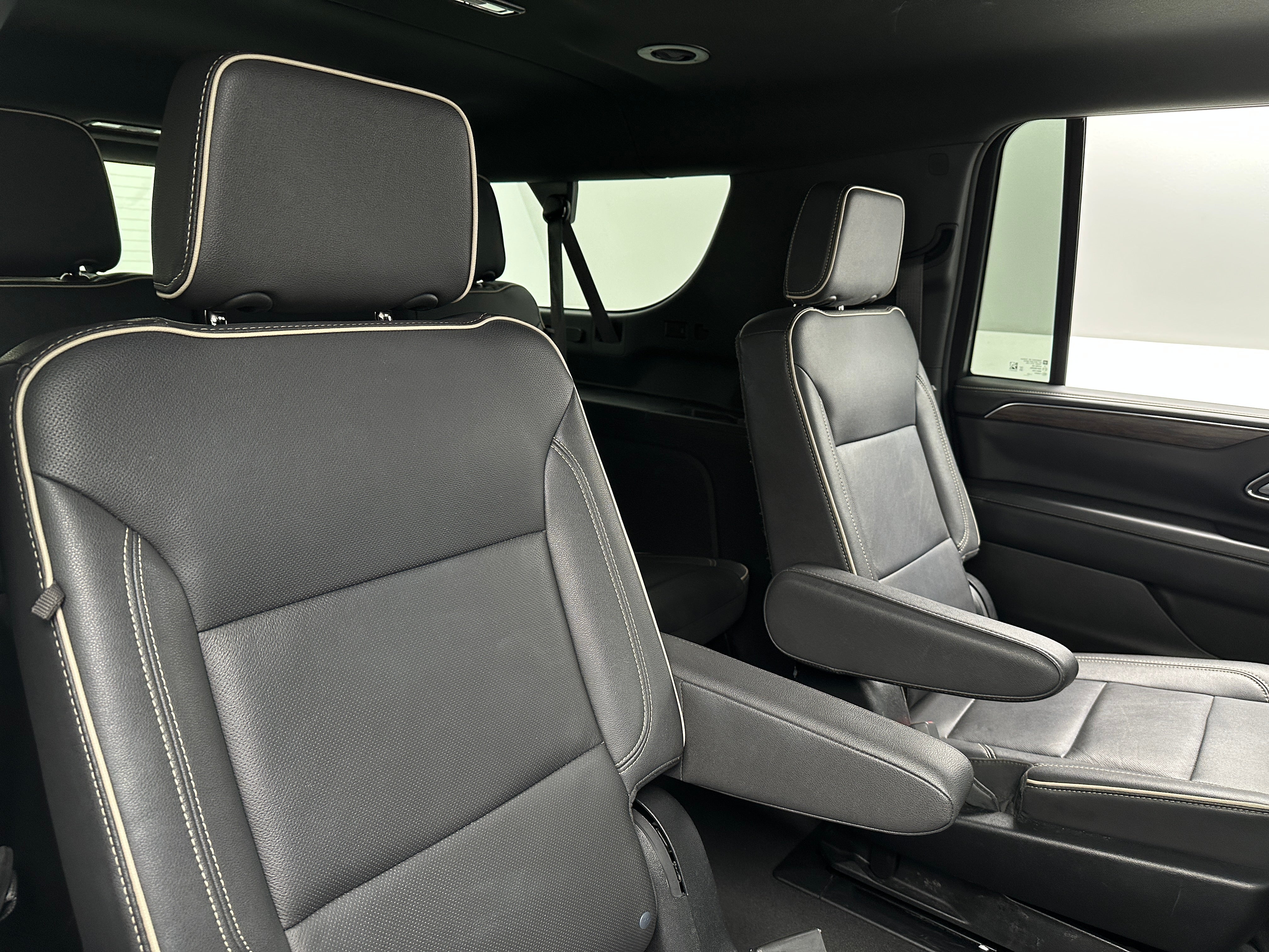 2023 Chevrolet Suburban Premier 5