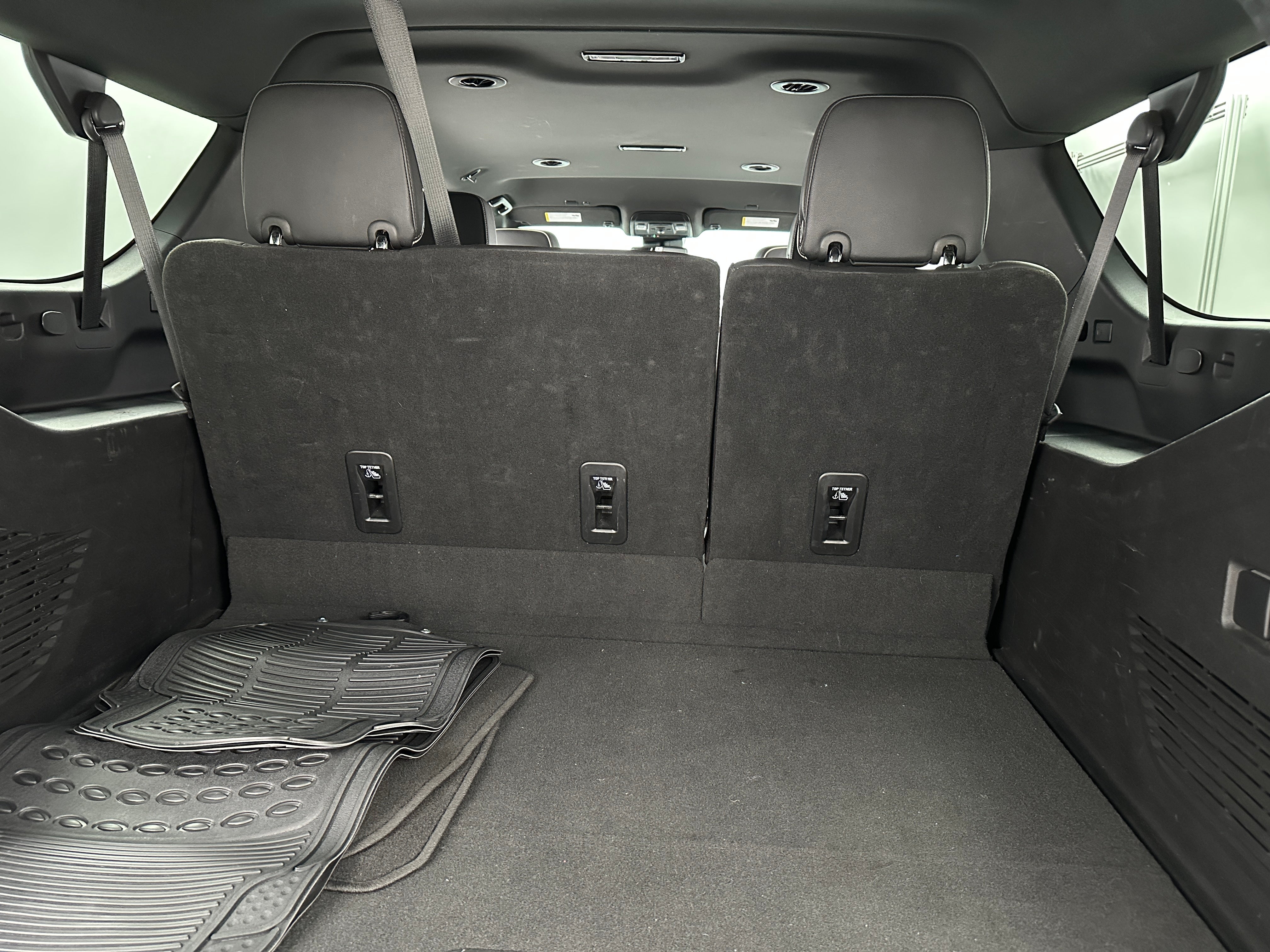 2023 Chevrolet Suburban Premier 6