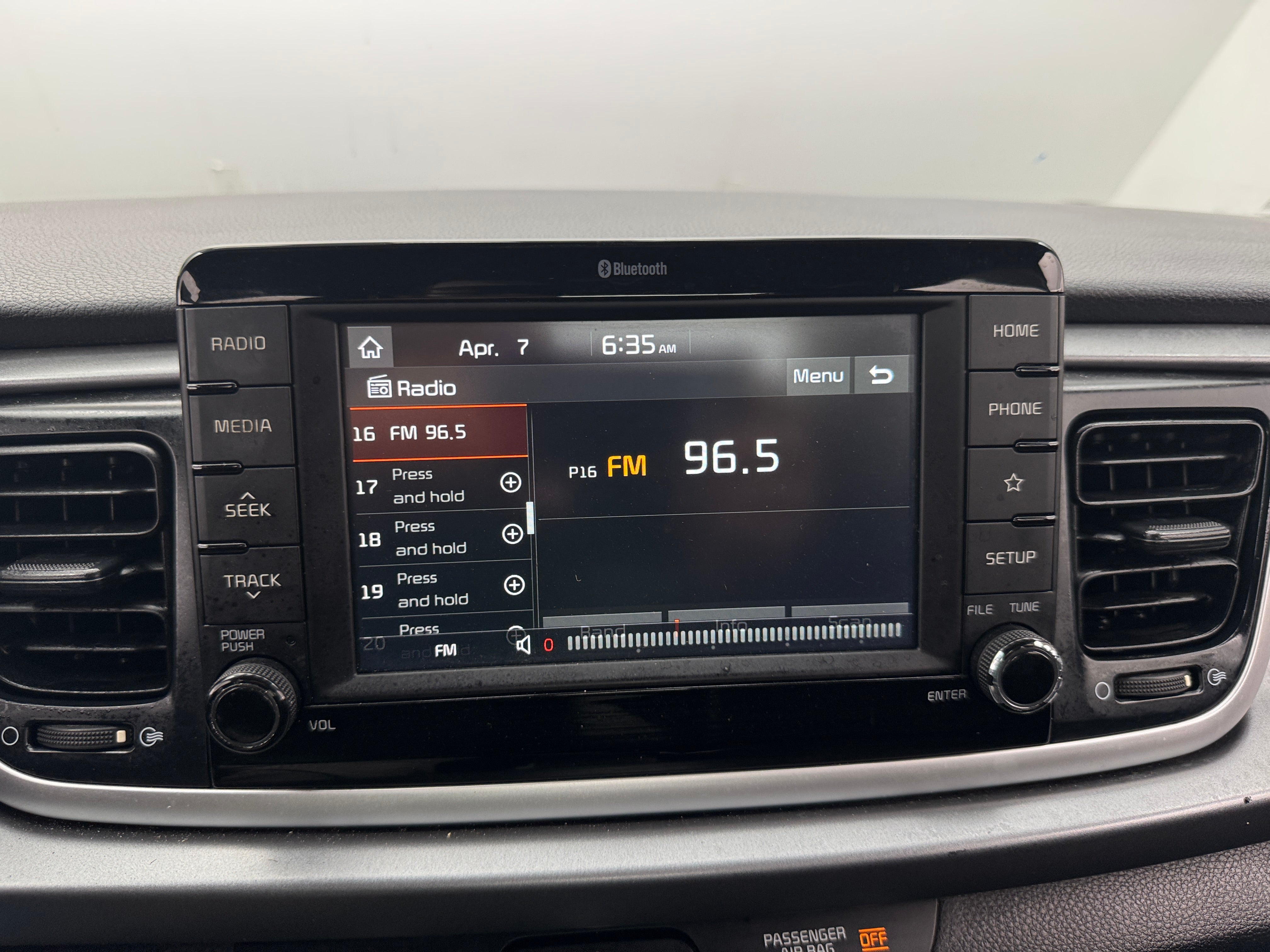 2019 Kia Rio S 4