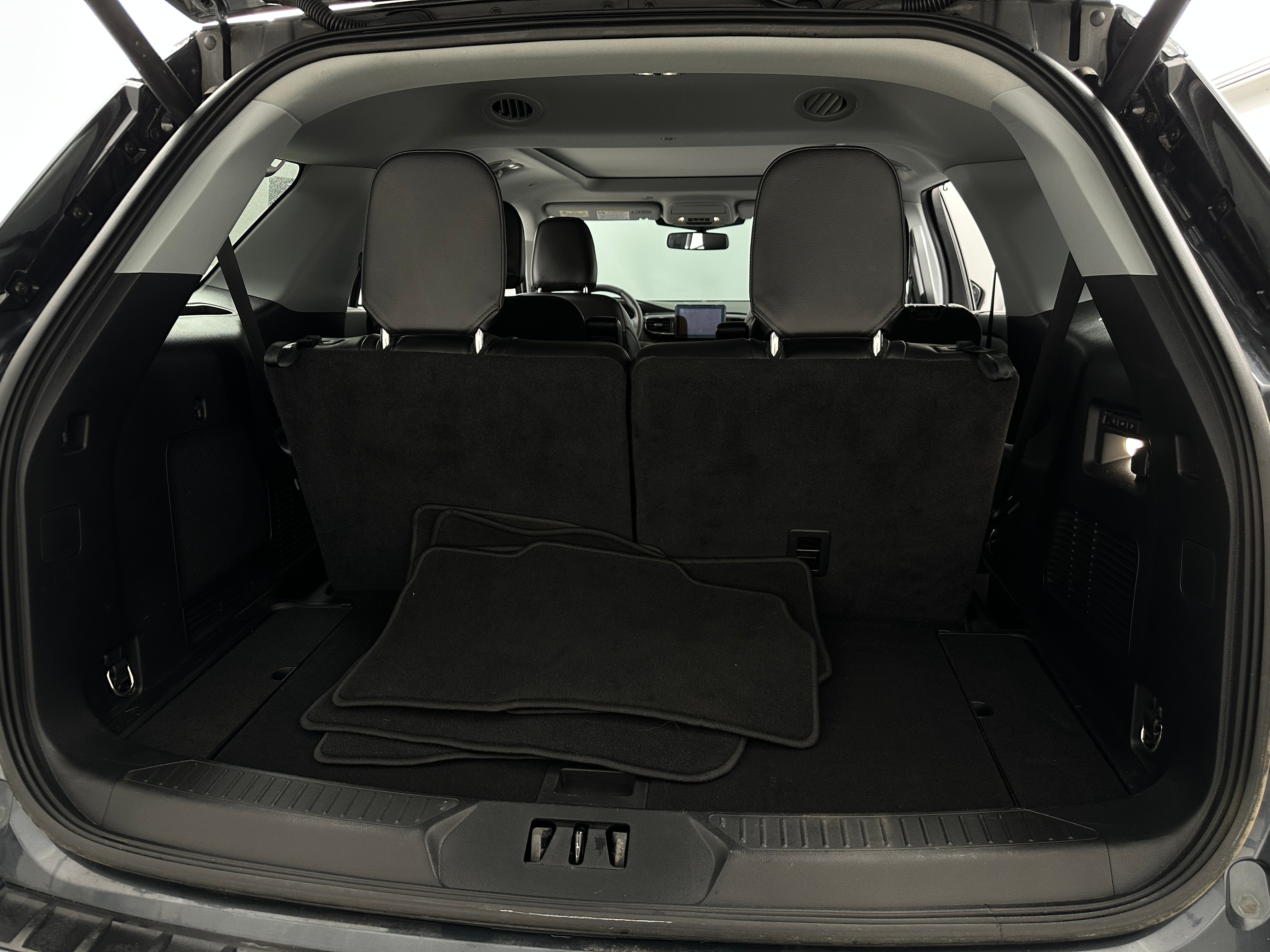 2022 Ford Explorer Limited 6
