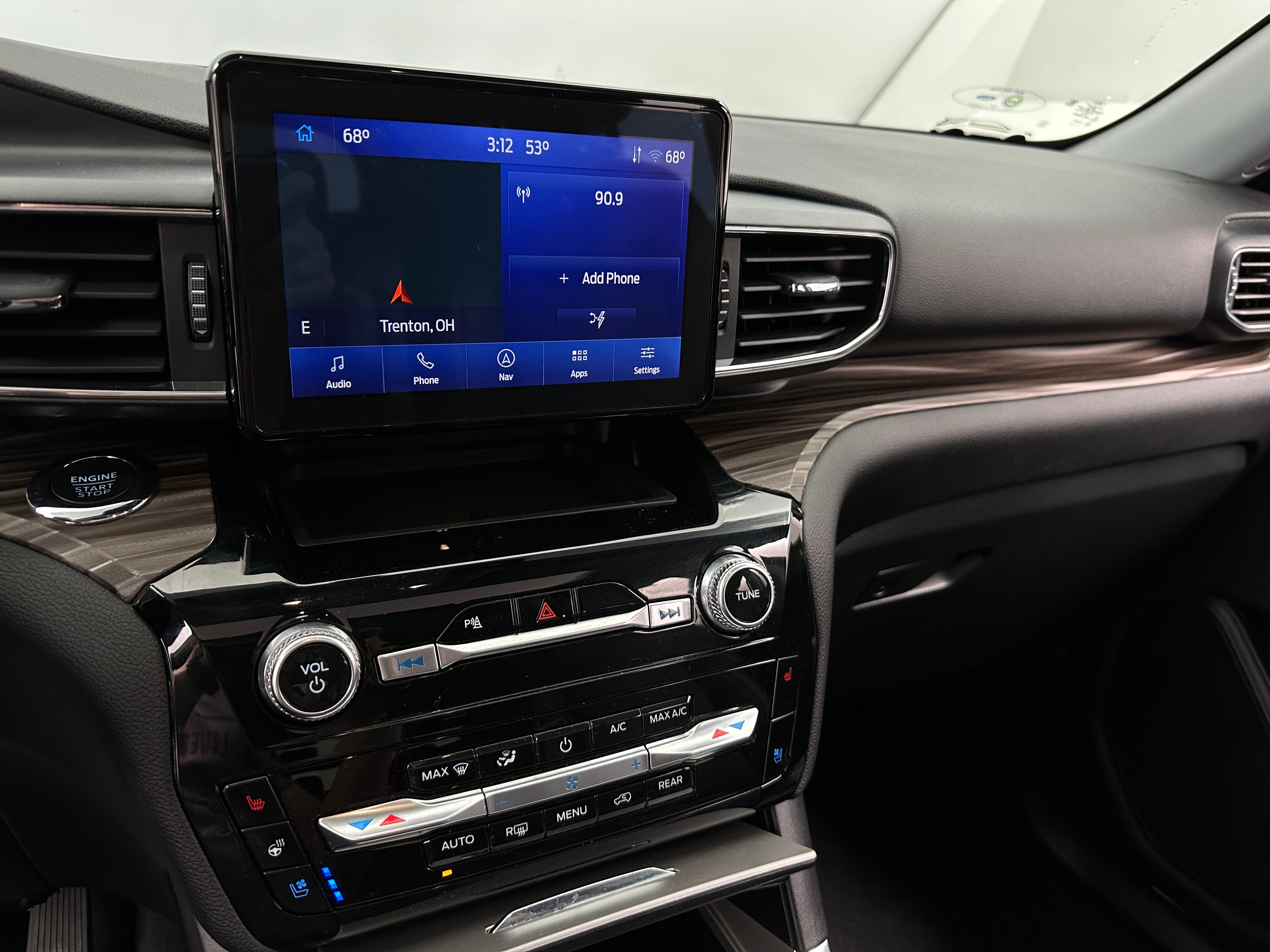 2022 Ford Explorer Limited 3