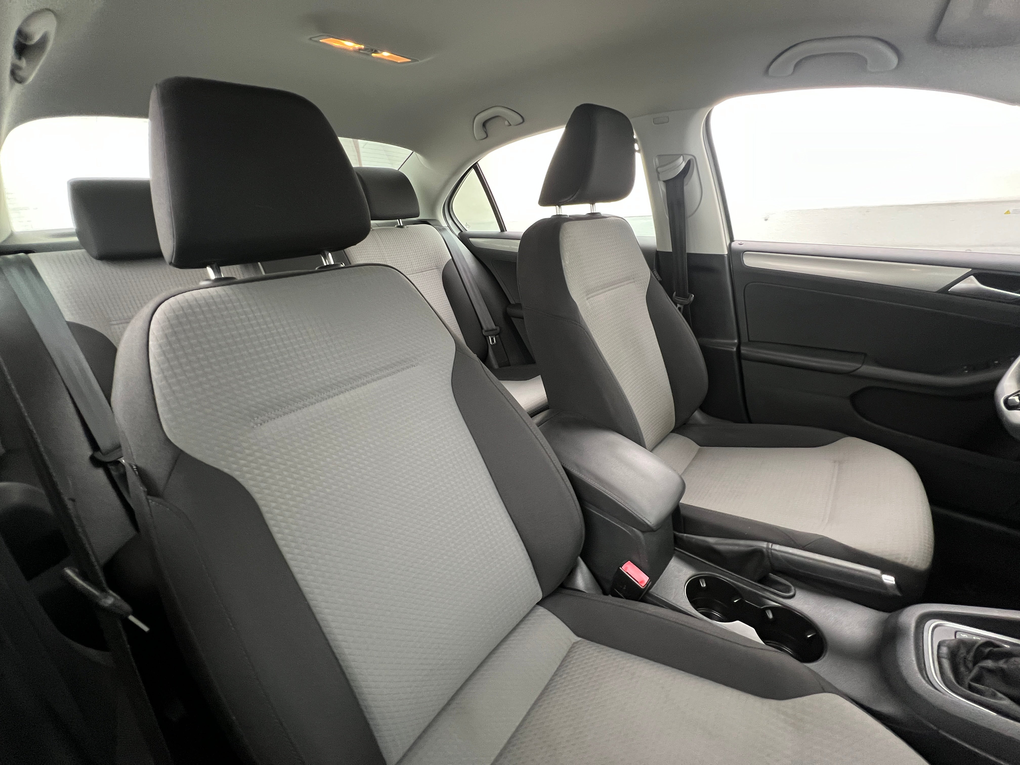 2017 Volkswagen Jetta S 2