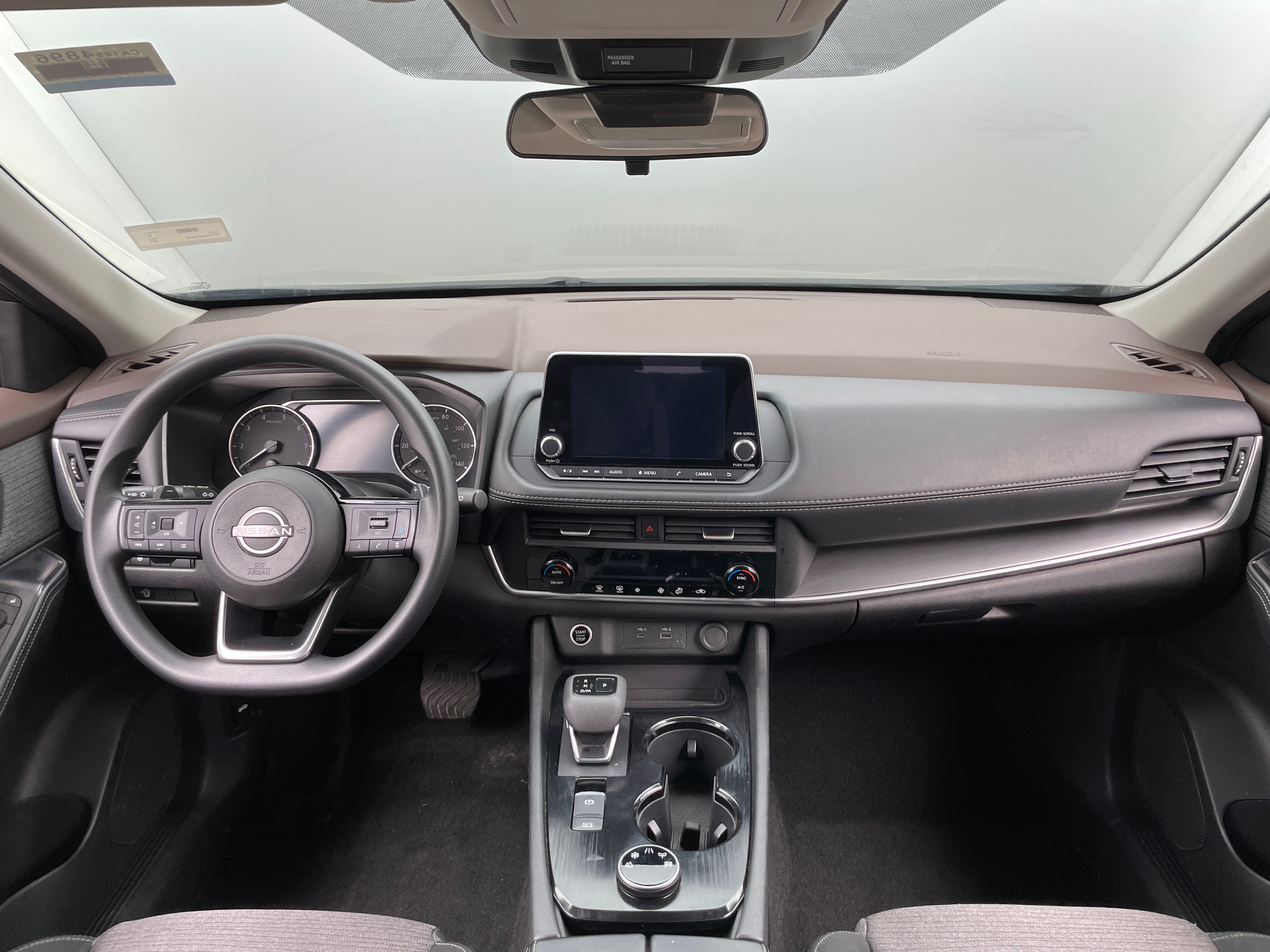 2023 Nissan Rogue SV 3