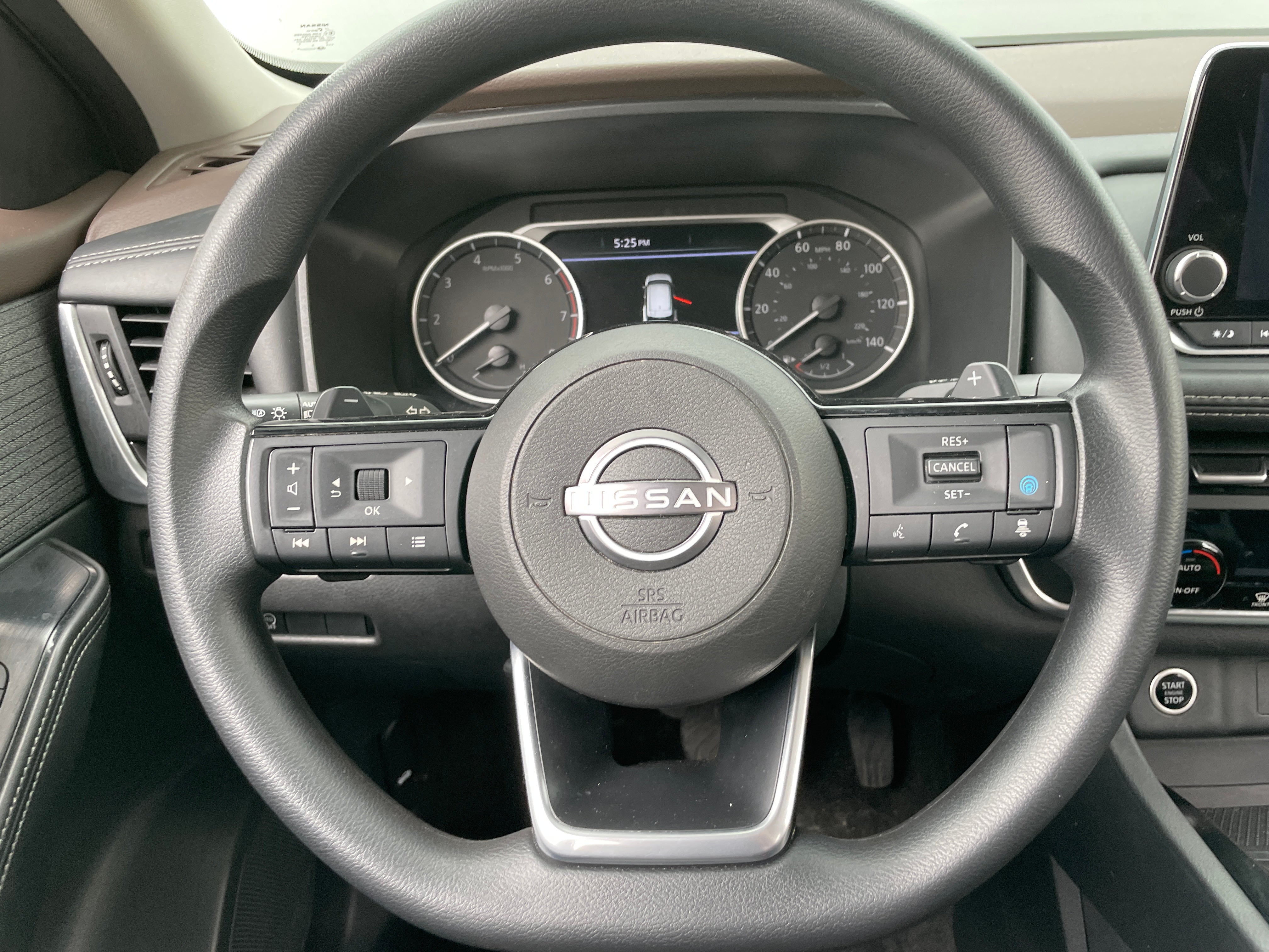 2023 Nissan Rogue SV 5