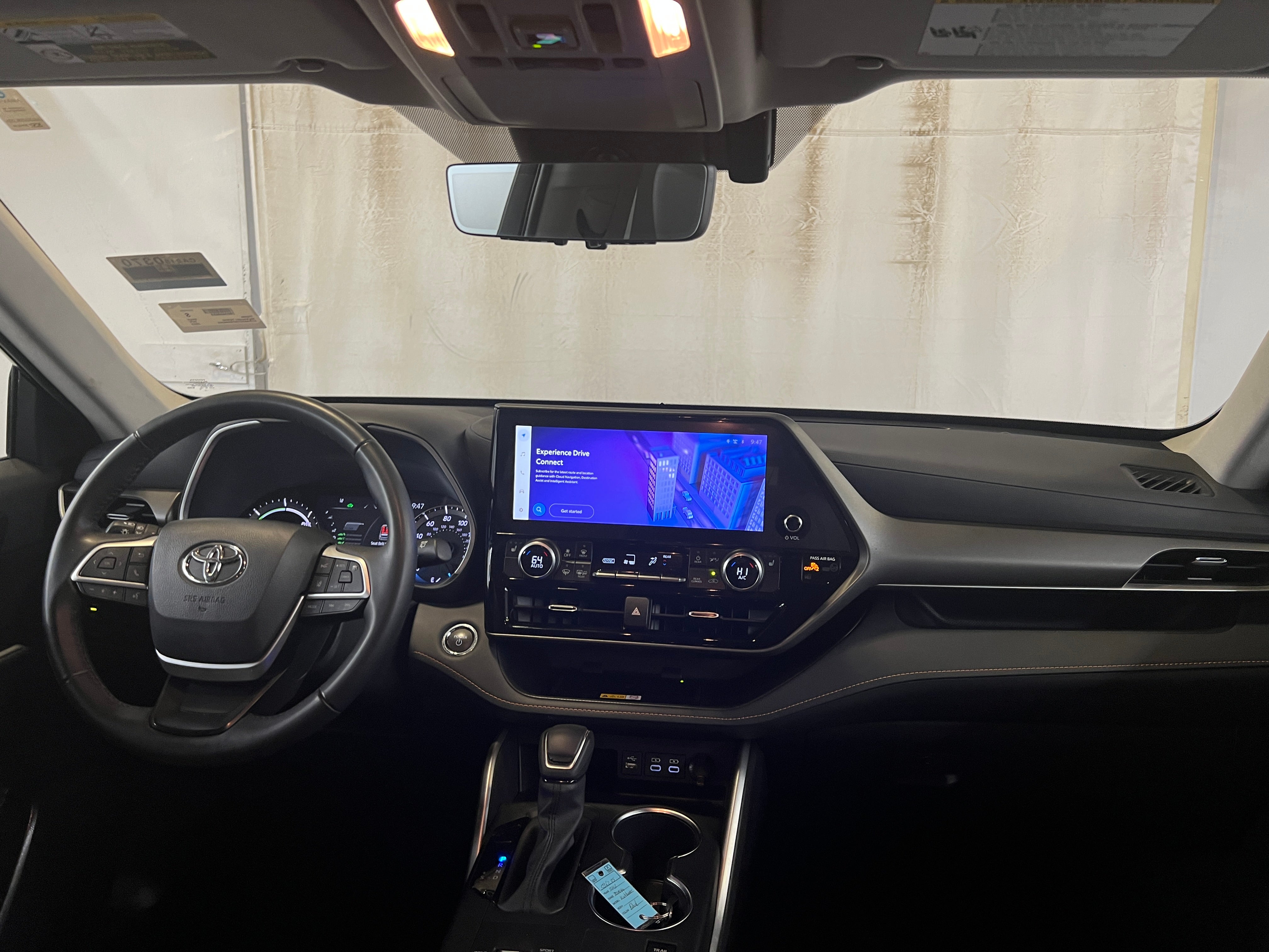 2023 Toyota Highlander Bronze Edition 2