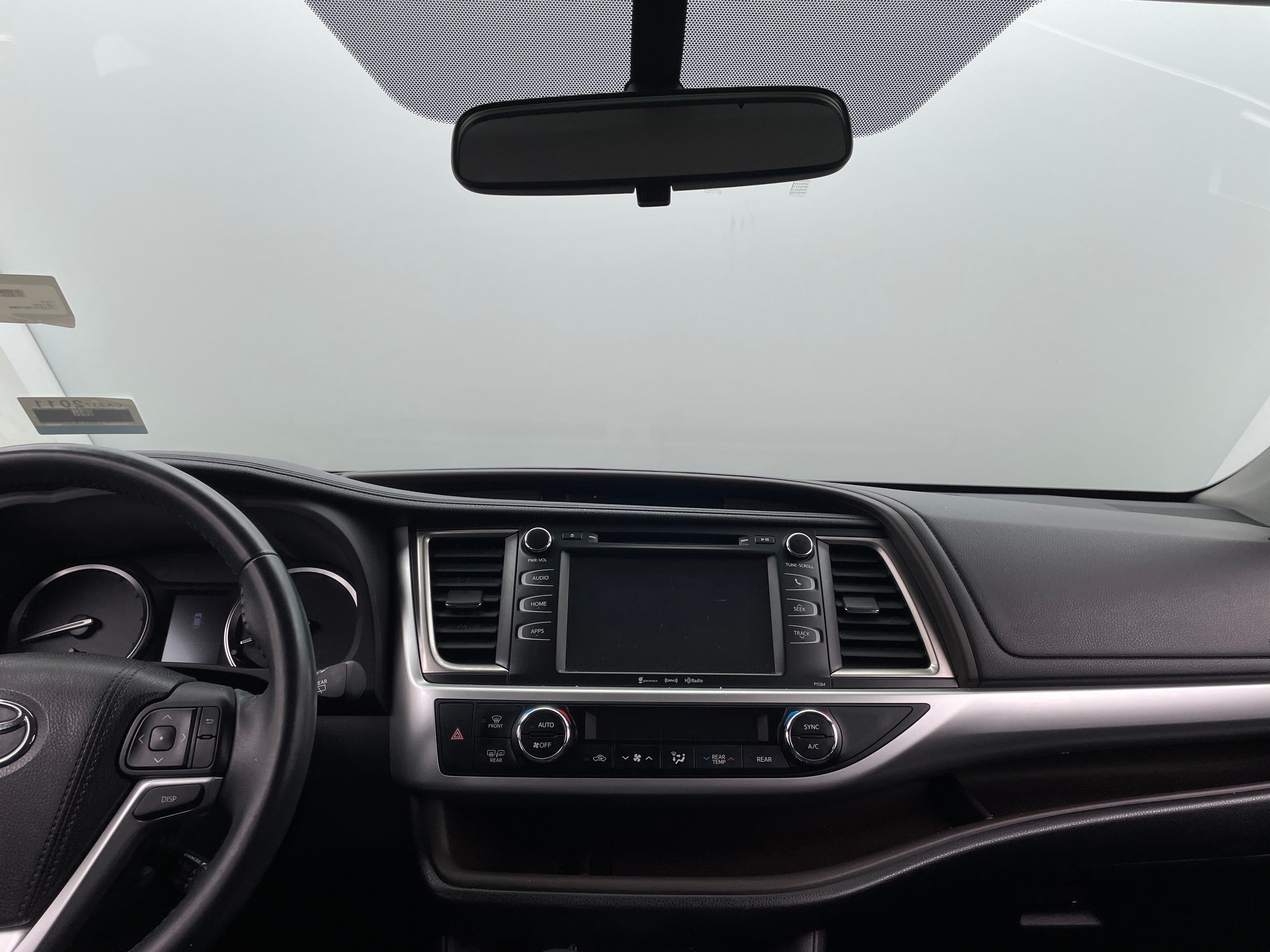2016 Toyota Highlander LE 3