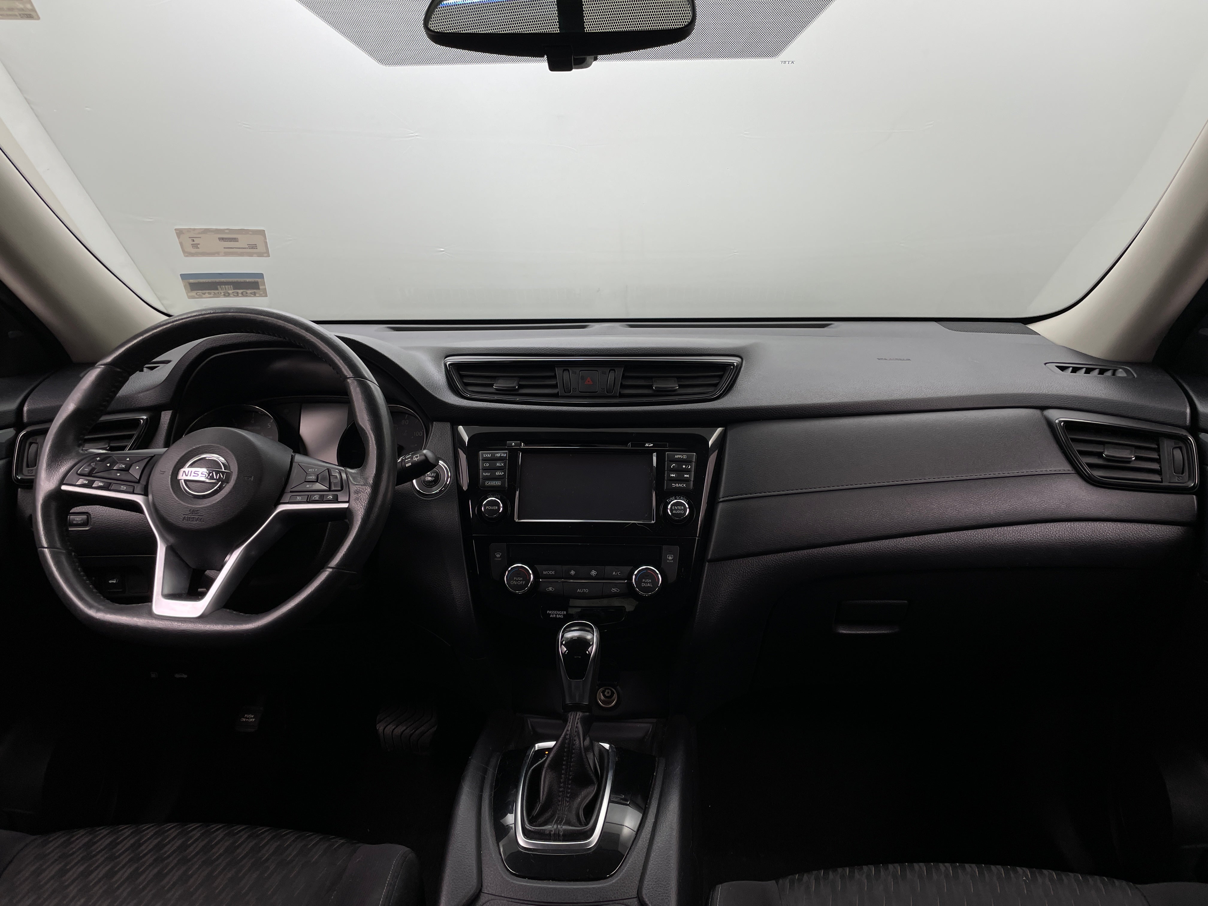 2017 Nissan Rogue SV 3