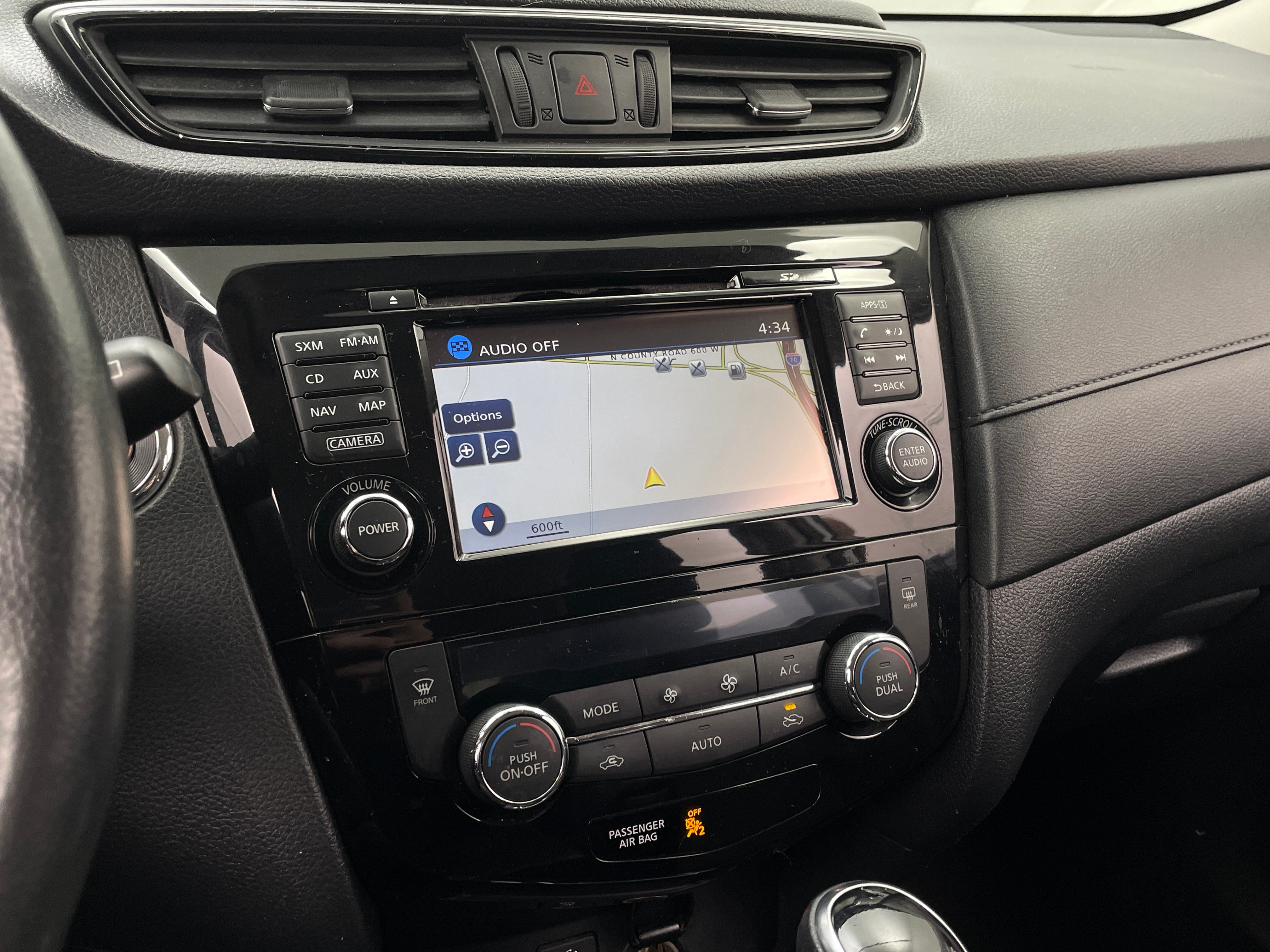 2017 Nissan Rogue SV 4