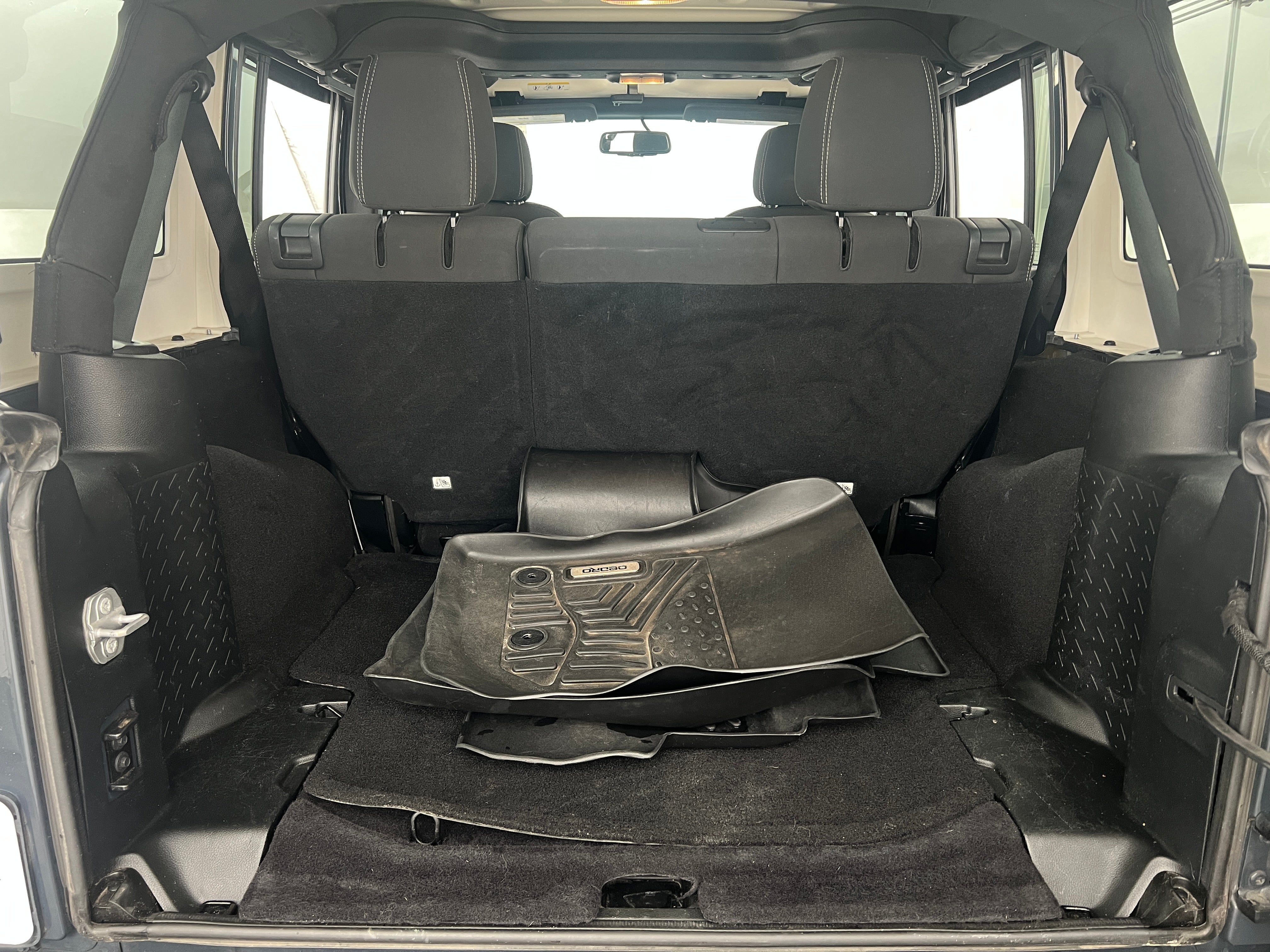2018 Jeep Wrangler Unlimited Sahara 7