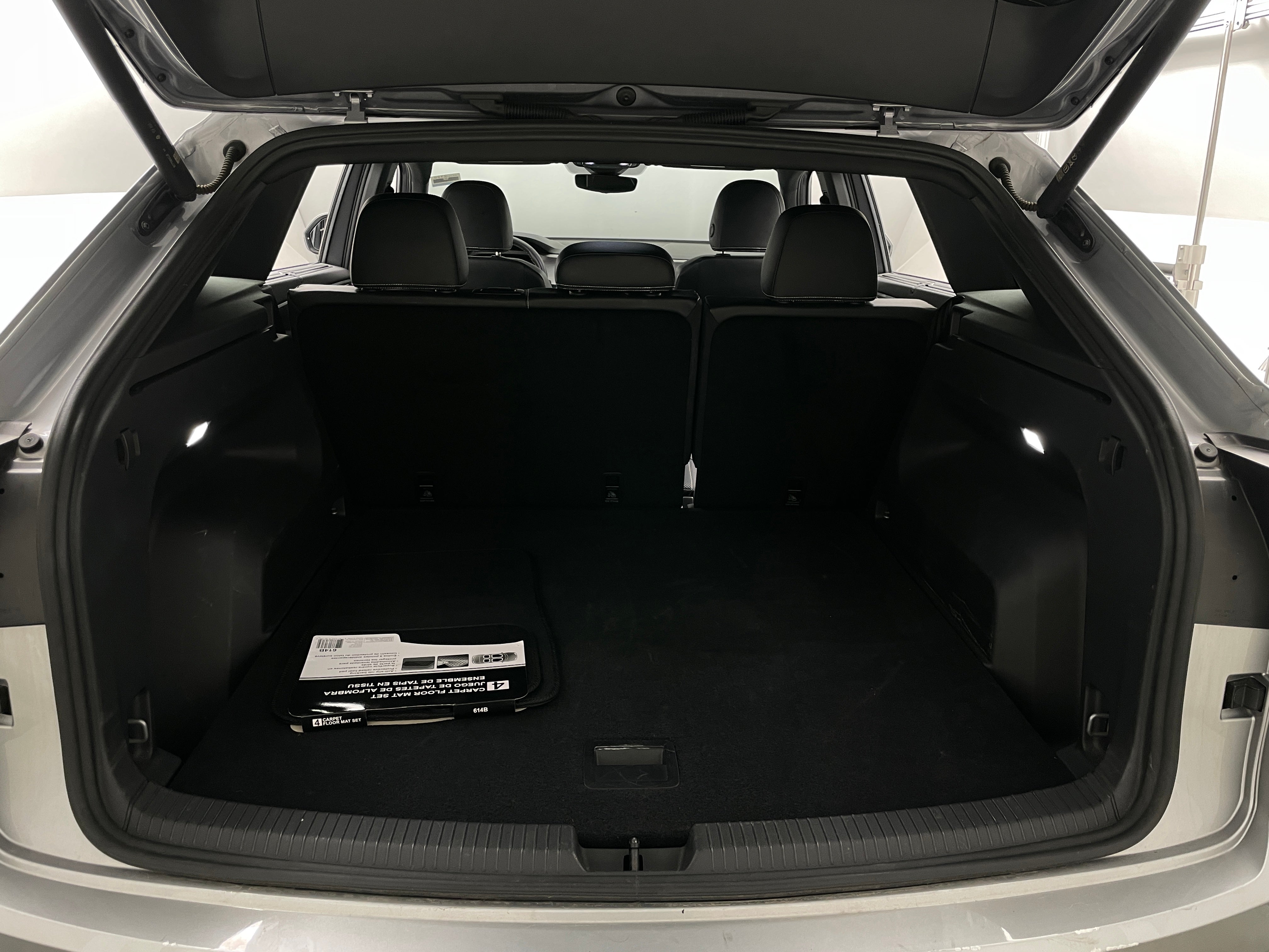 2024 Volkswagen Atlas SE 7