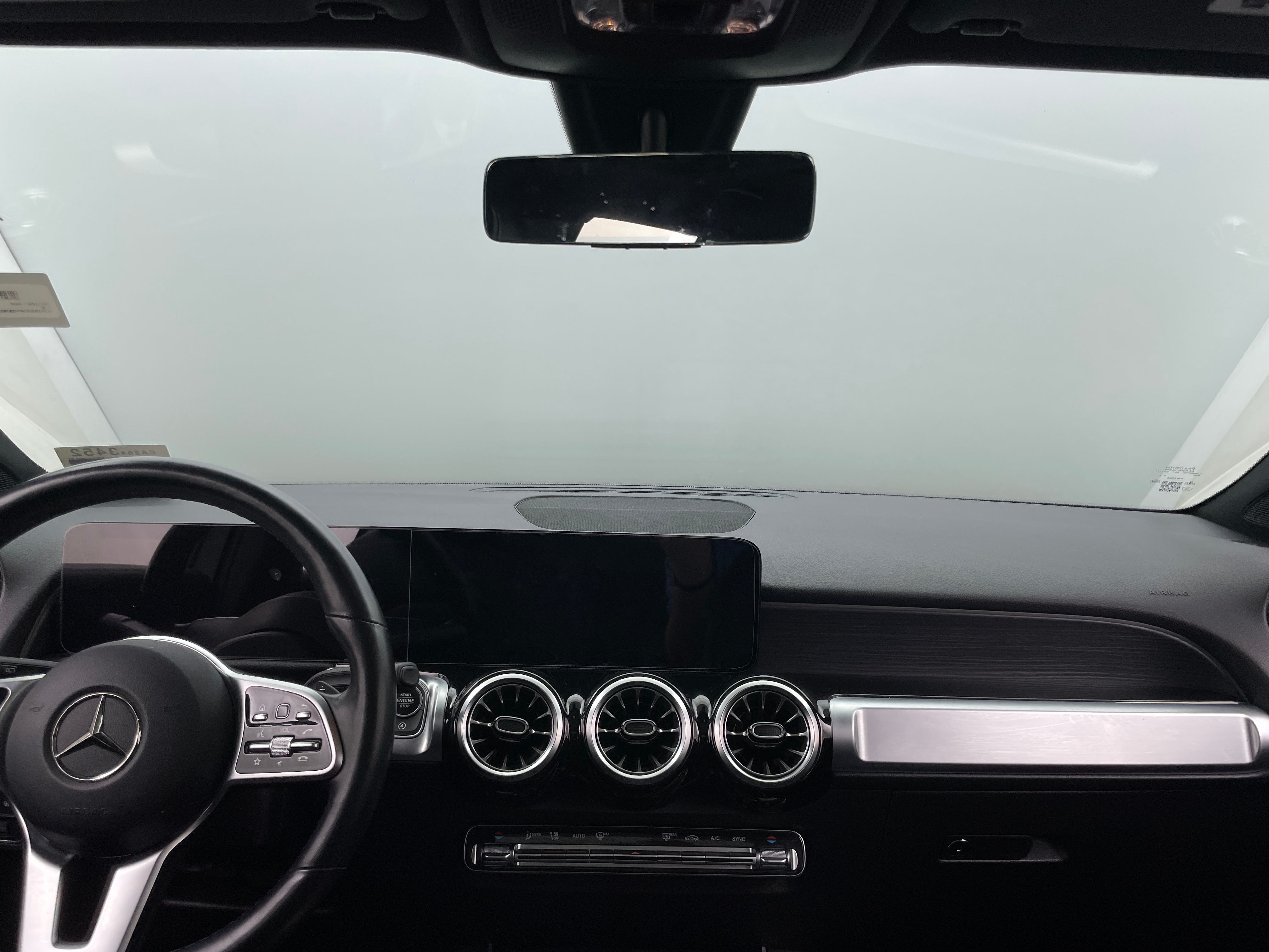 2023 Mercedes-Benz GLB 250 2