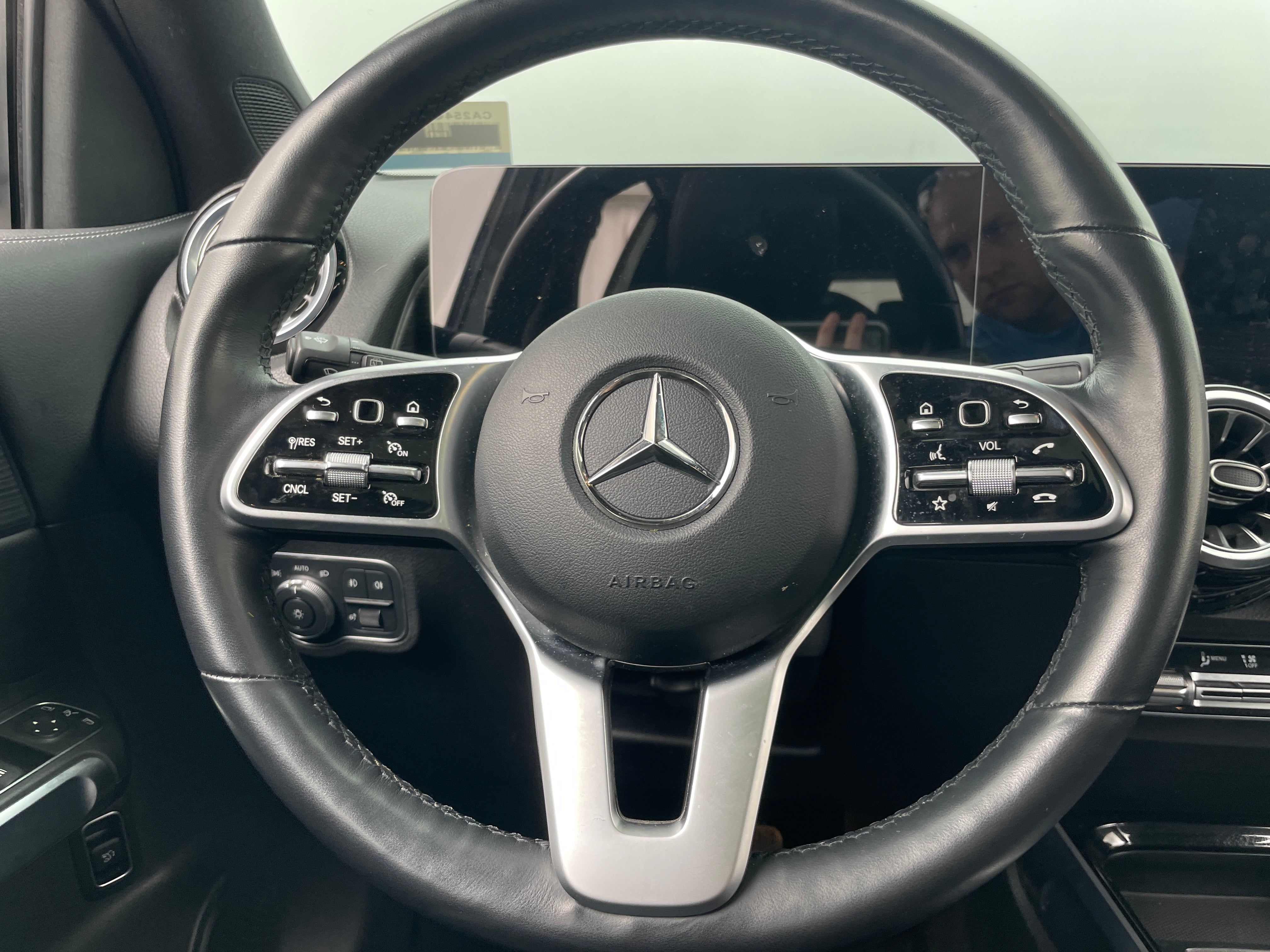 2023 Mercedes-Benz GLB 250 4