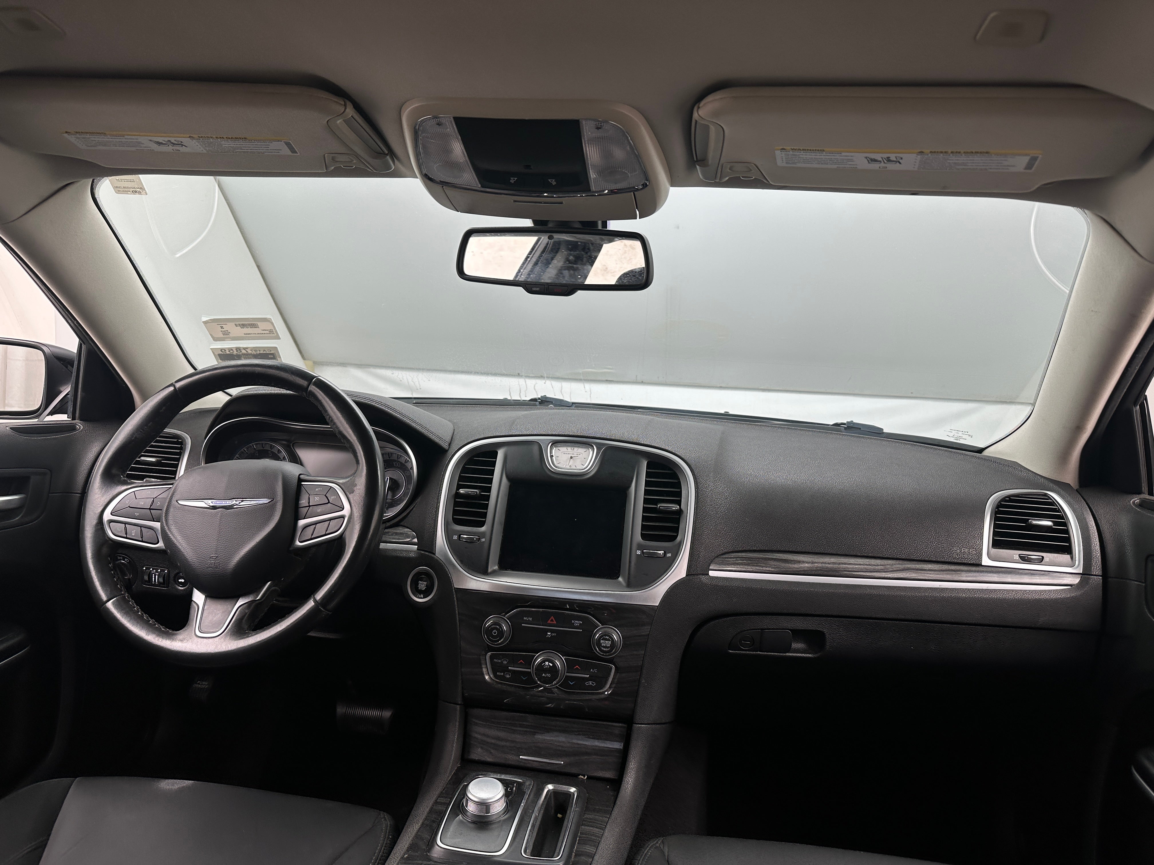 2020 Chrysler 300 Touring 3