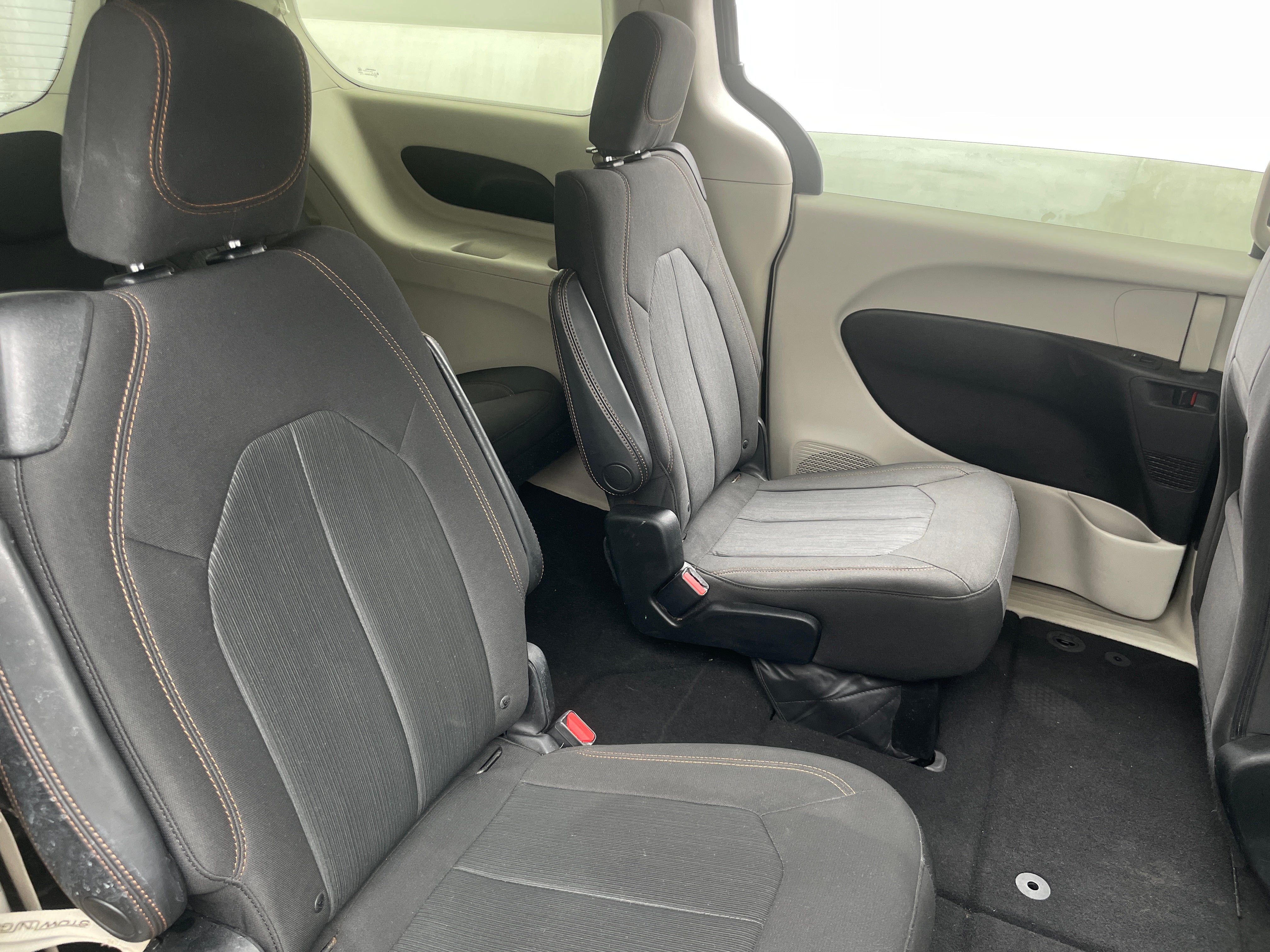 2017 Chrysler Pacifica Touring 6