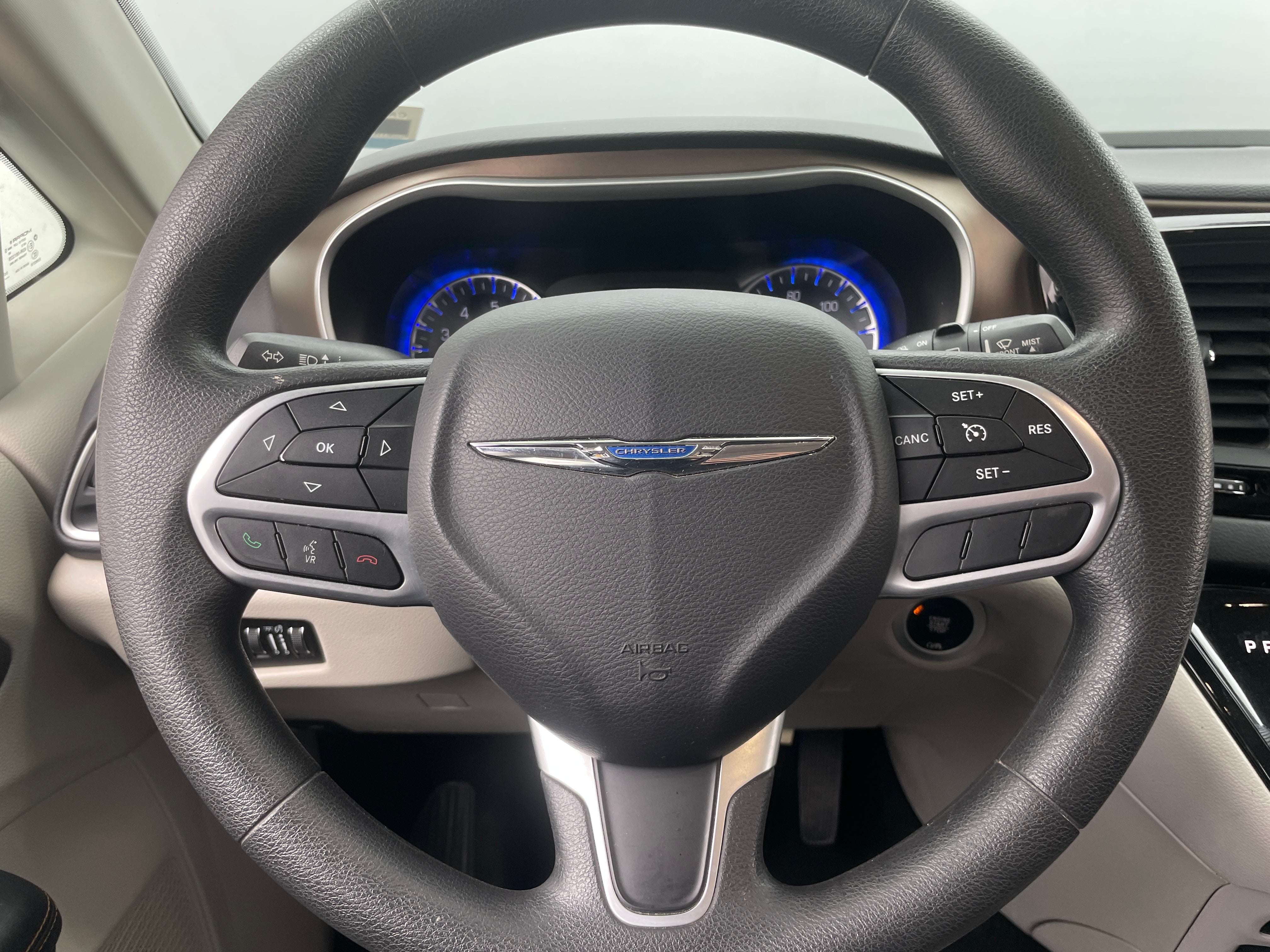 2017 Chrysler Pacifica Touring 5