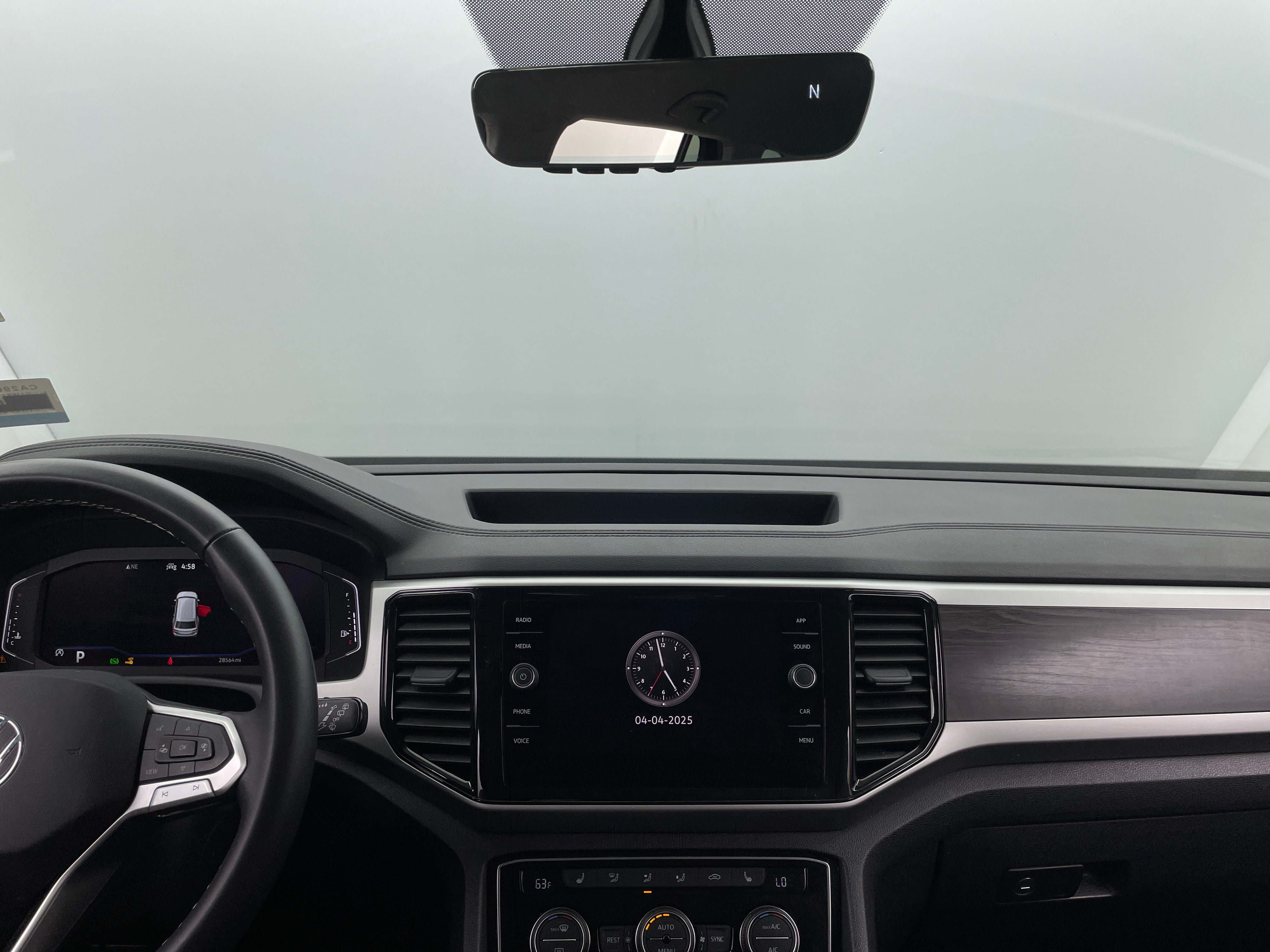 2023 Volkswagen Atlas SE 2
