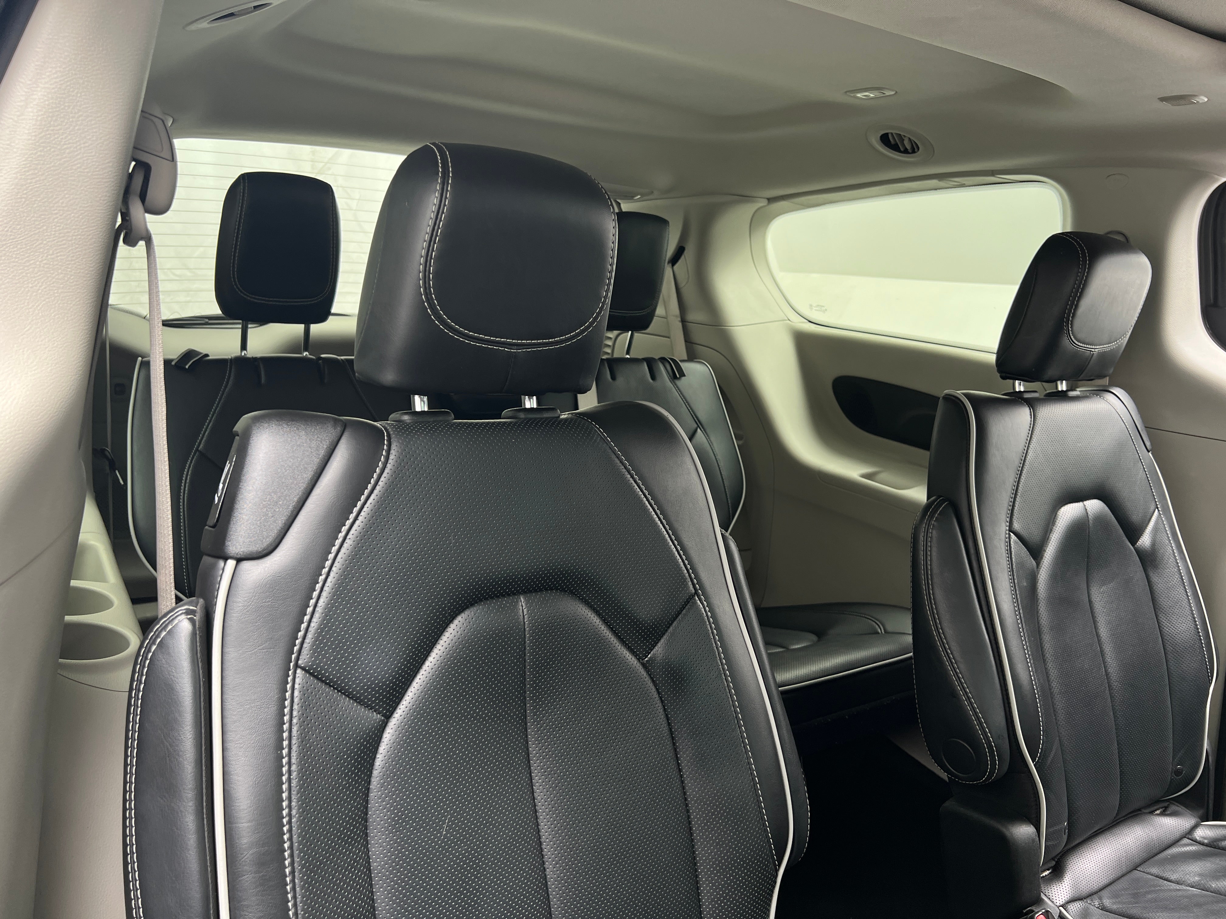 2023 Chrysler Pacifica Limited 5