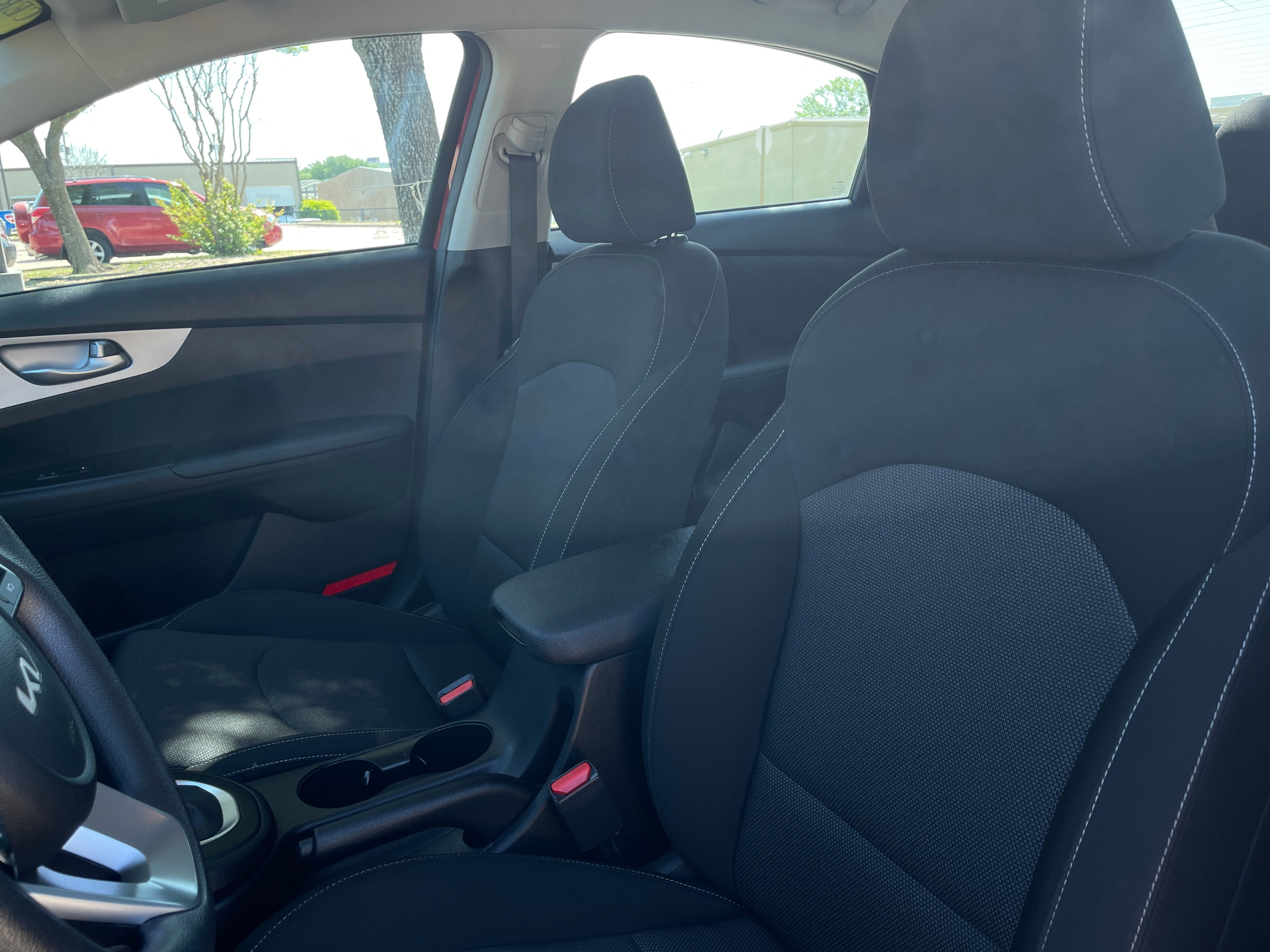 2024 Kia Forte LXS 2