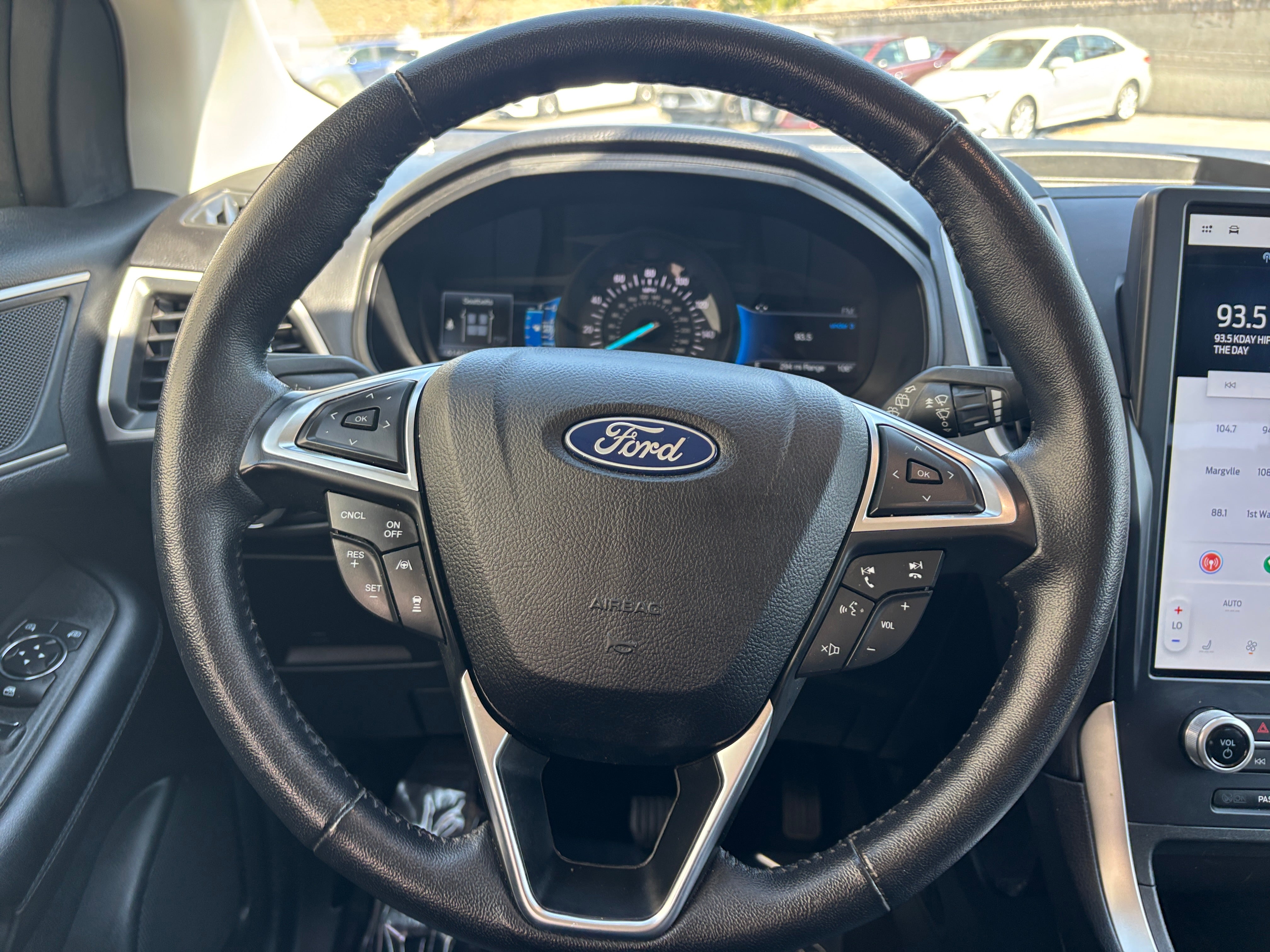 2023 Ford Edge SEL 5