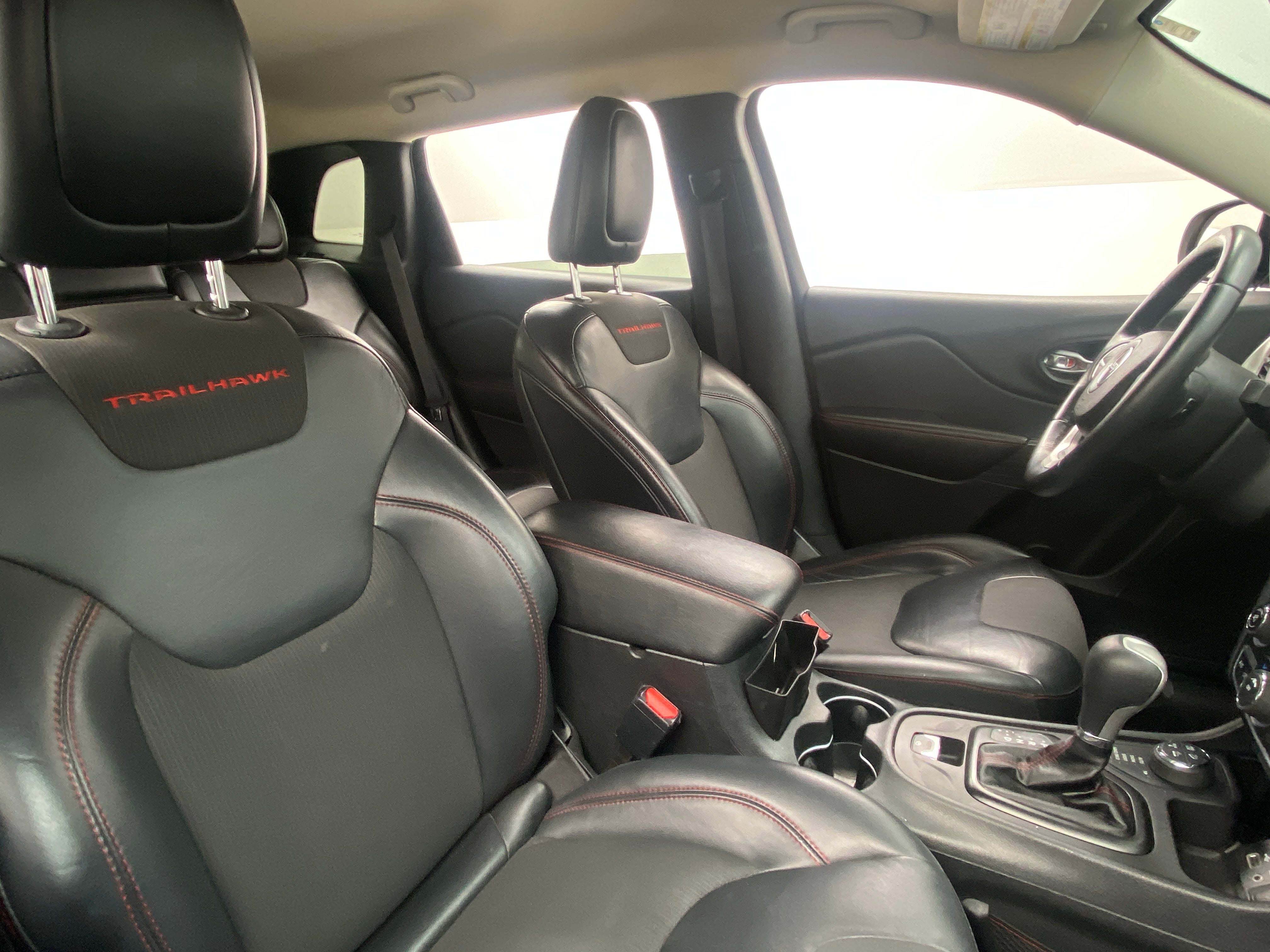 2016 Jeep Cherokee Trailhawk 2