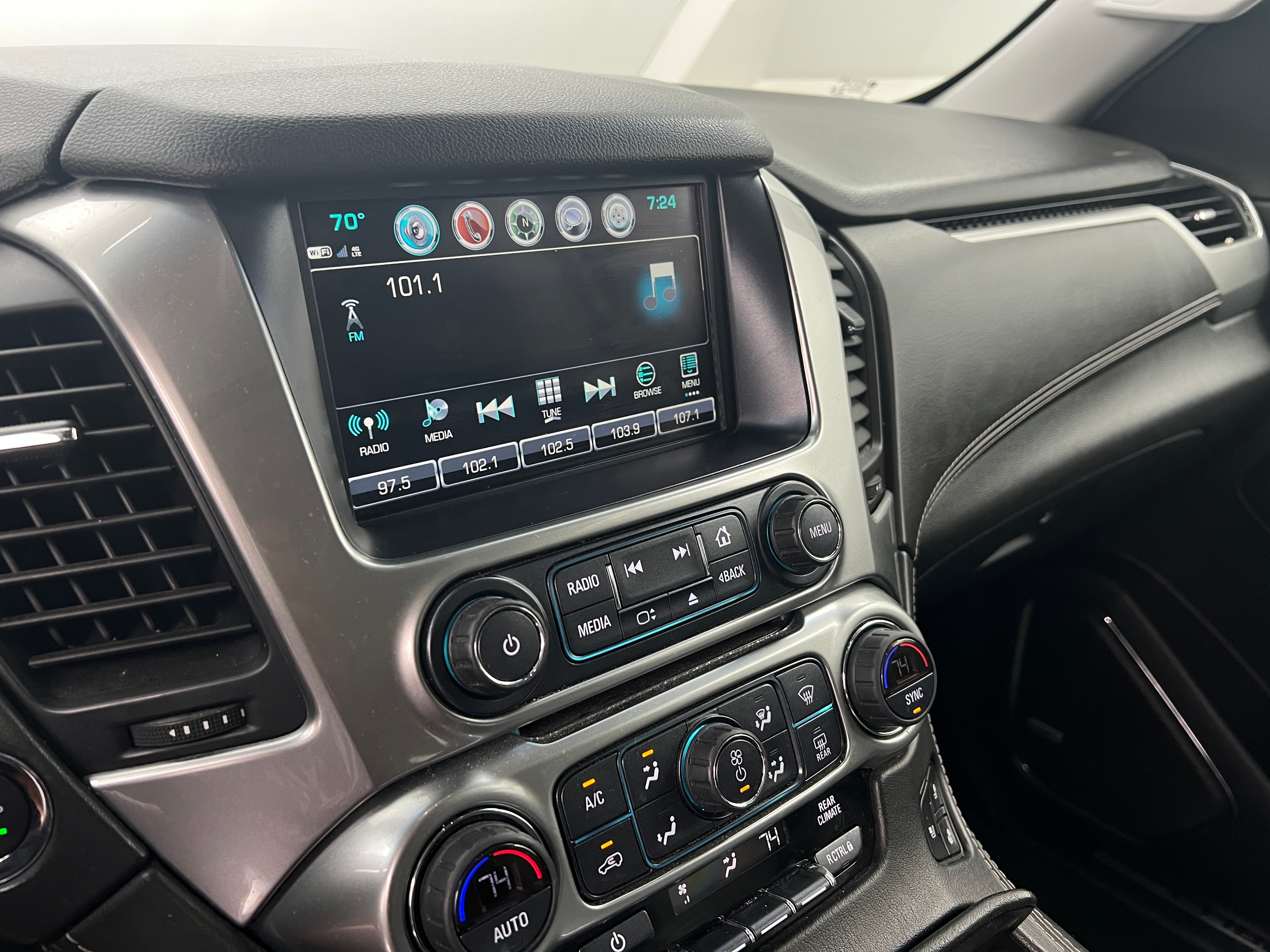 2018 Chevrolet Tahoe Premier 3