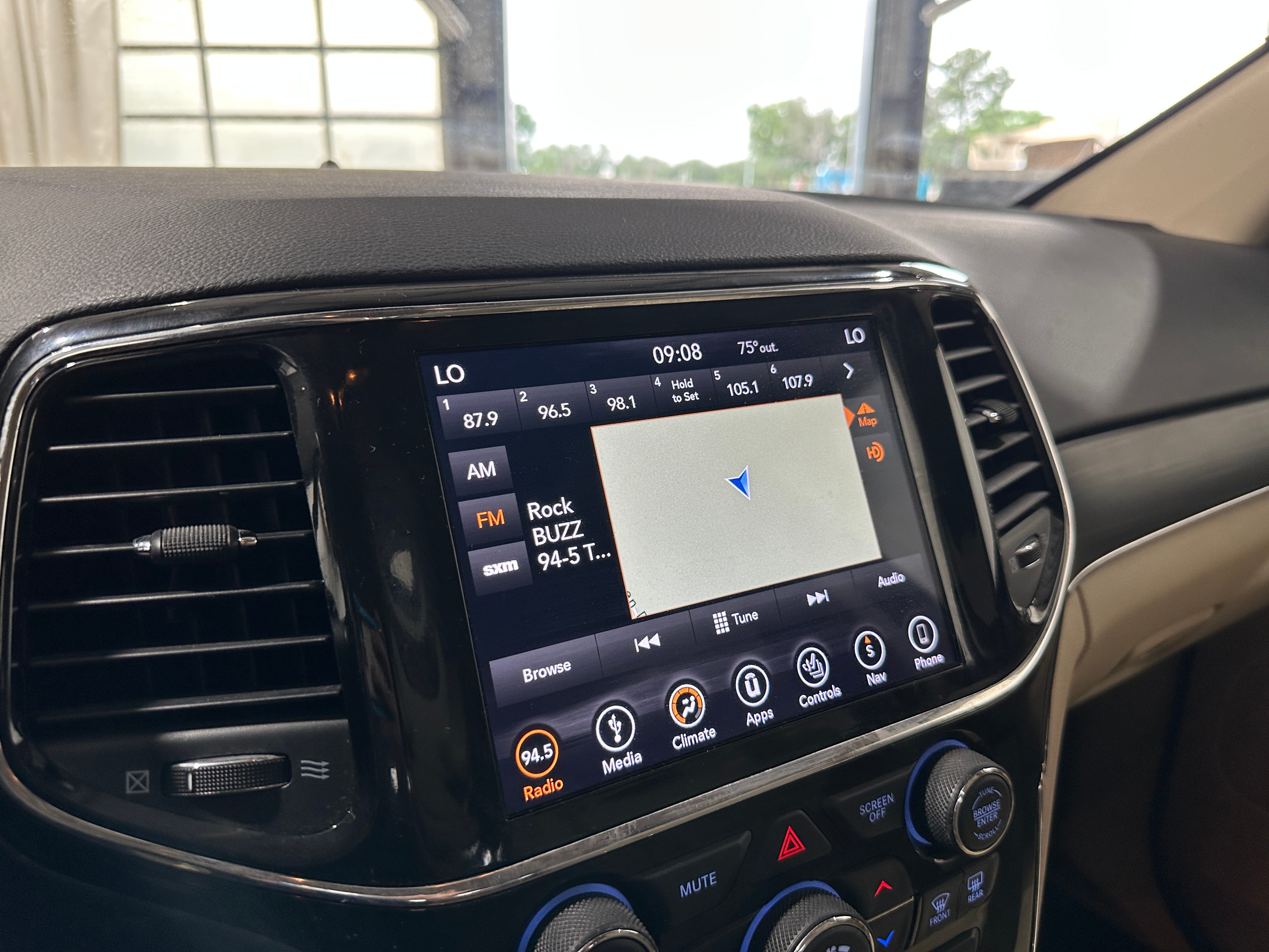 2019 Jeep Grand Cherokee Limited Edition 3