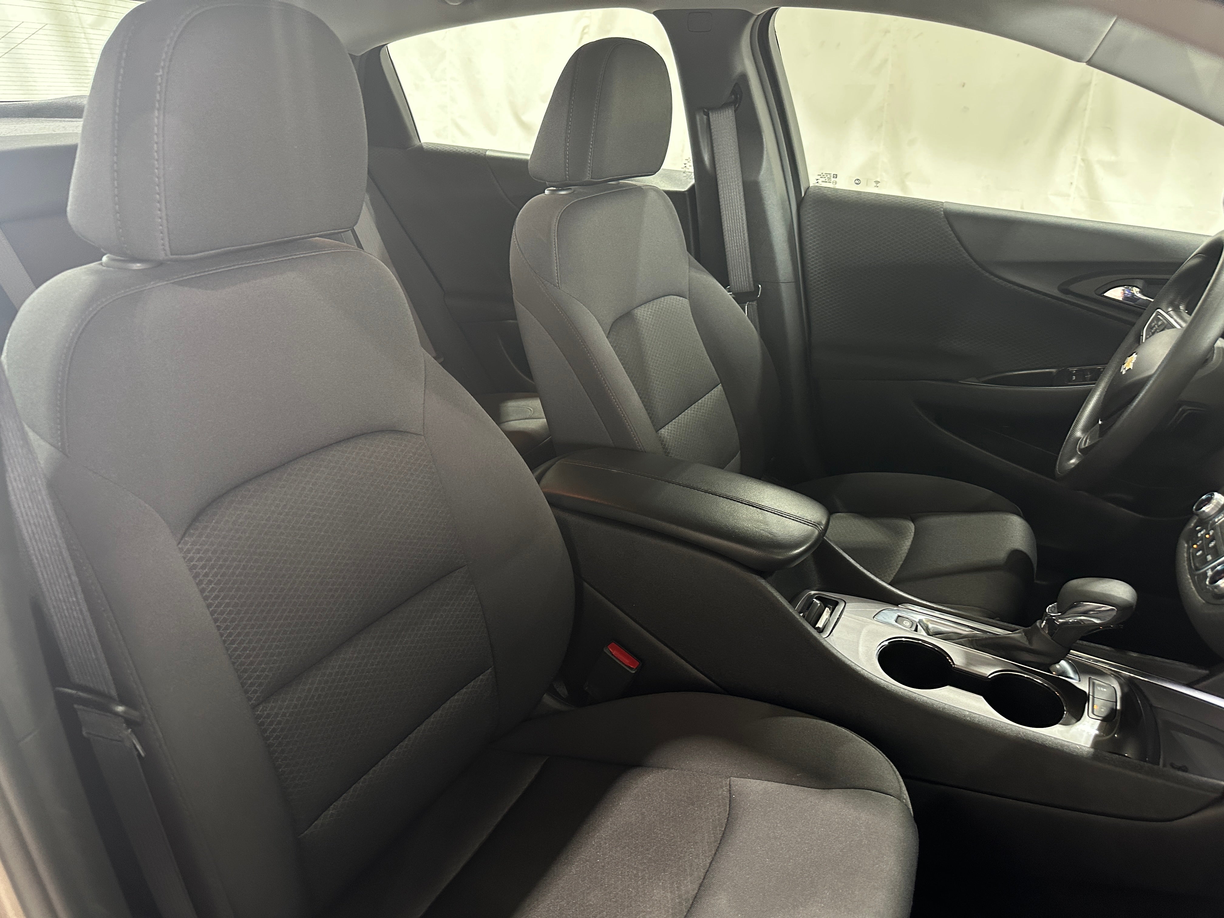 2023 Chevrolet Malibu LT 2