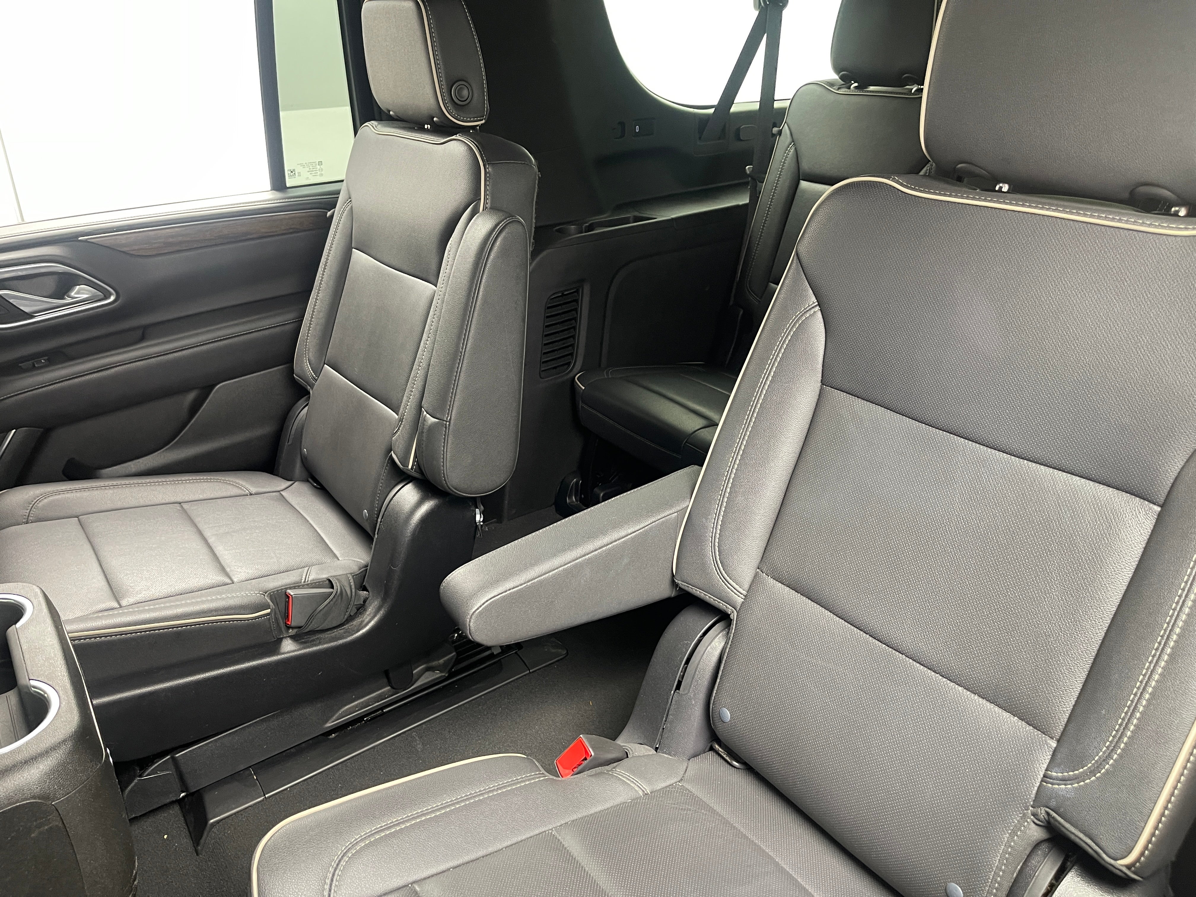 2023 Chevrolet Suburban Premier 5