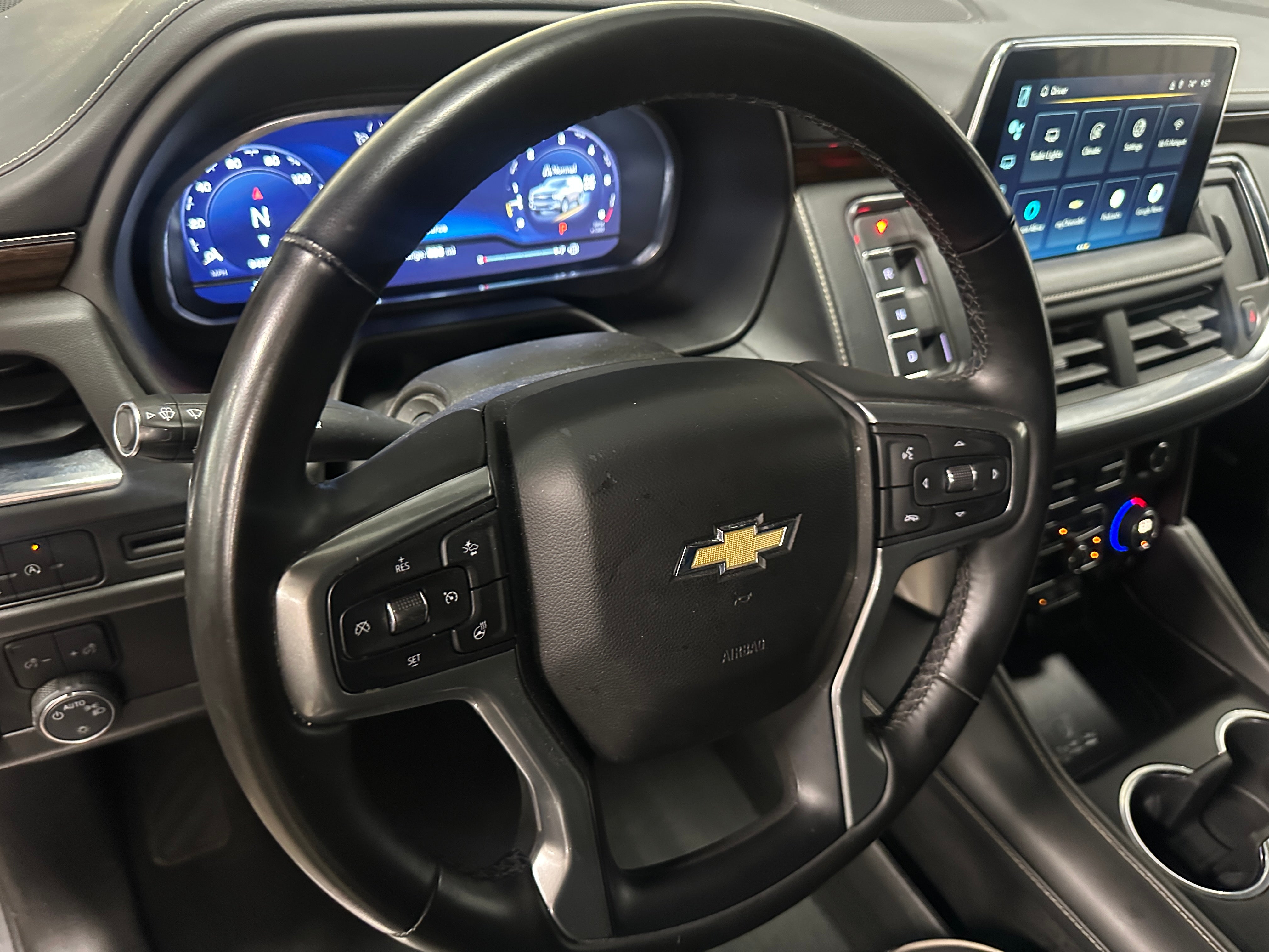 2023 Chevrolet Suburban Premier 4