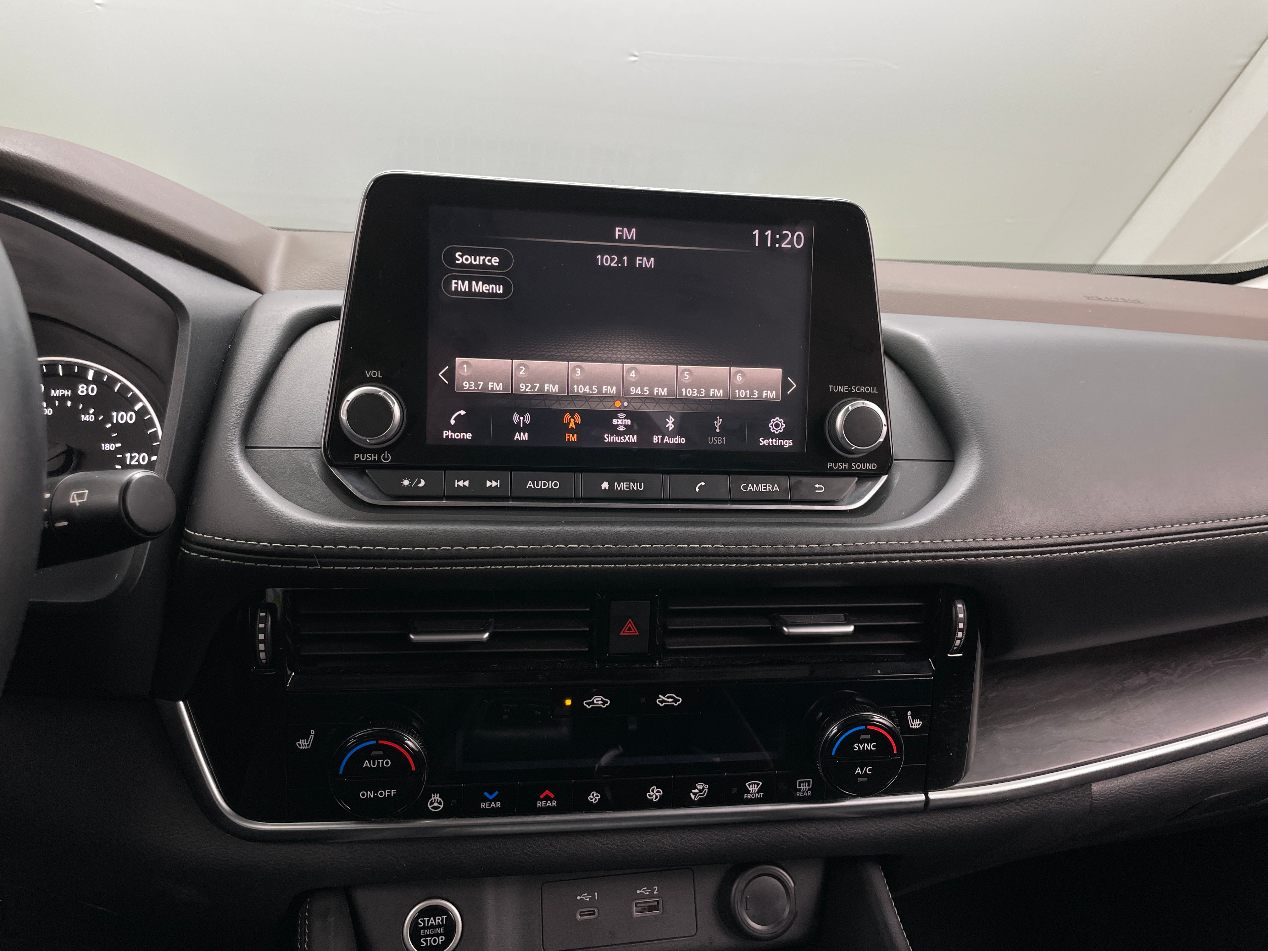 2021 Nissan Rogue SL 3