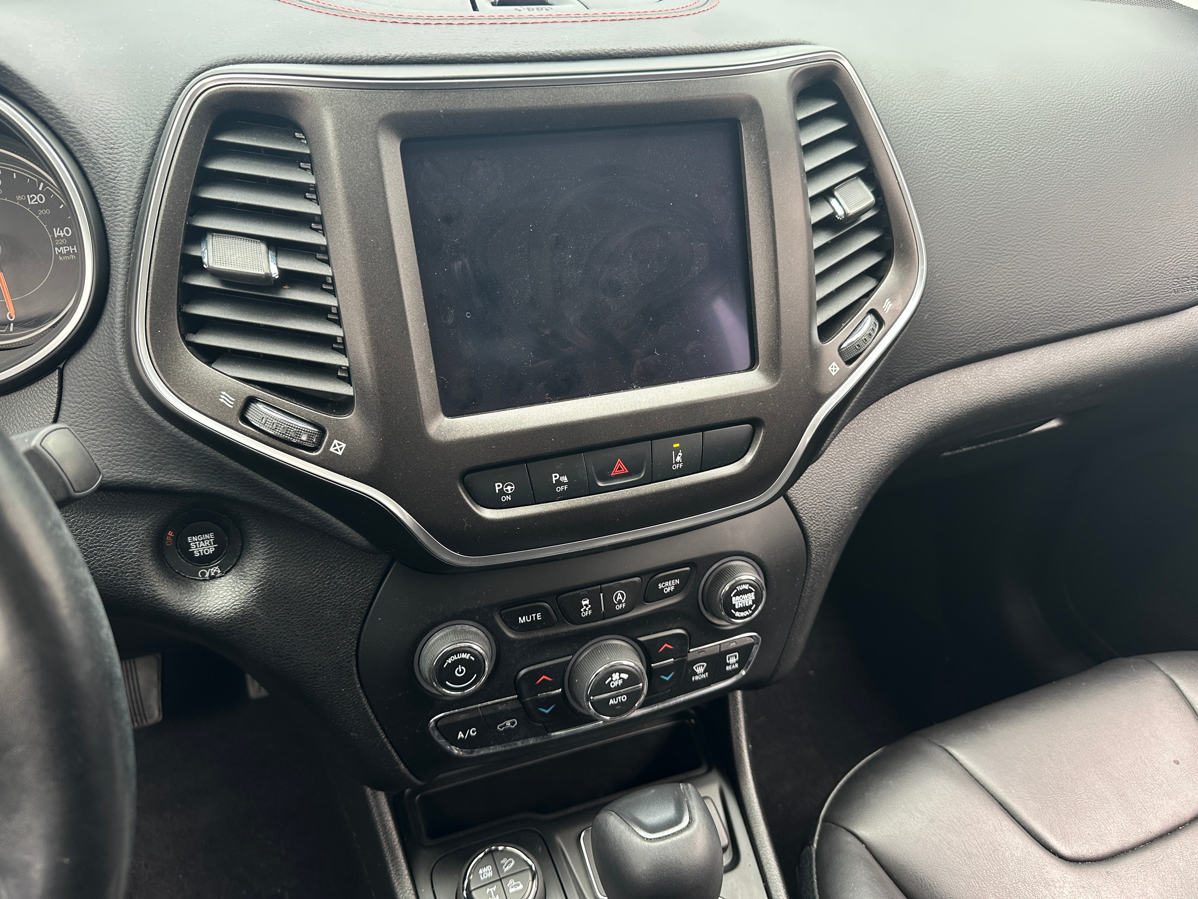 2021 Jeep Cherokee Trailhawk 4