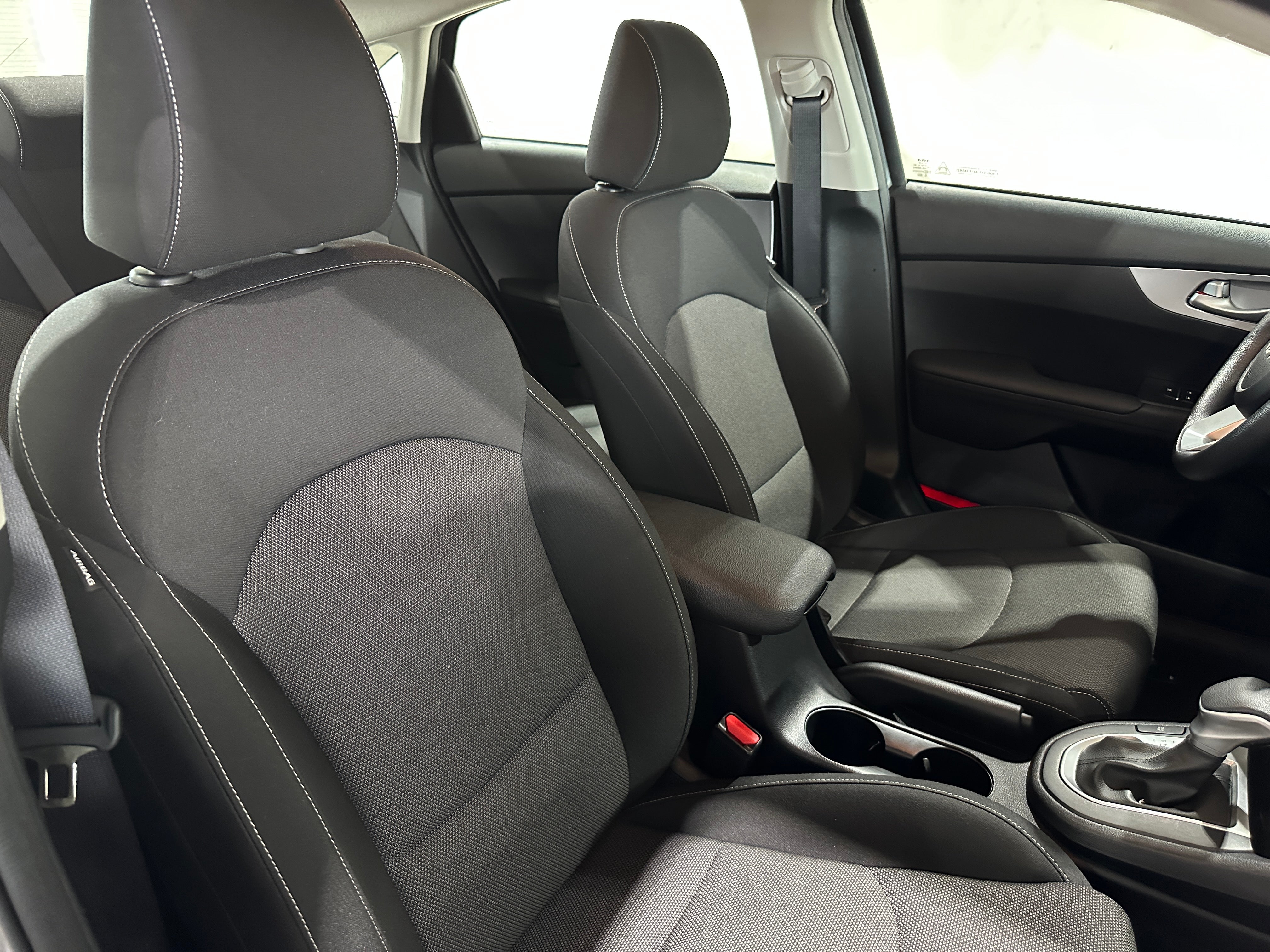 2024 Kia Forte LXS 2