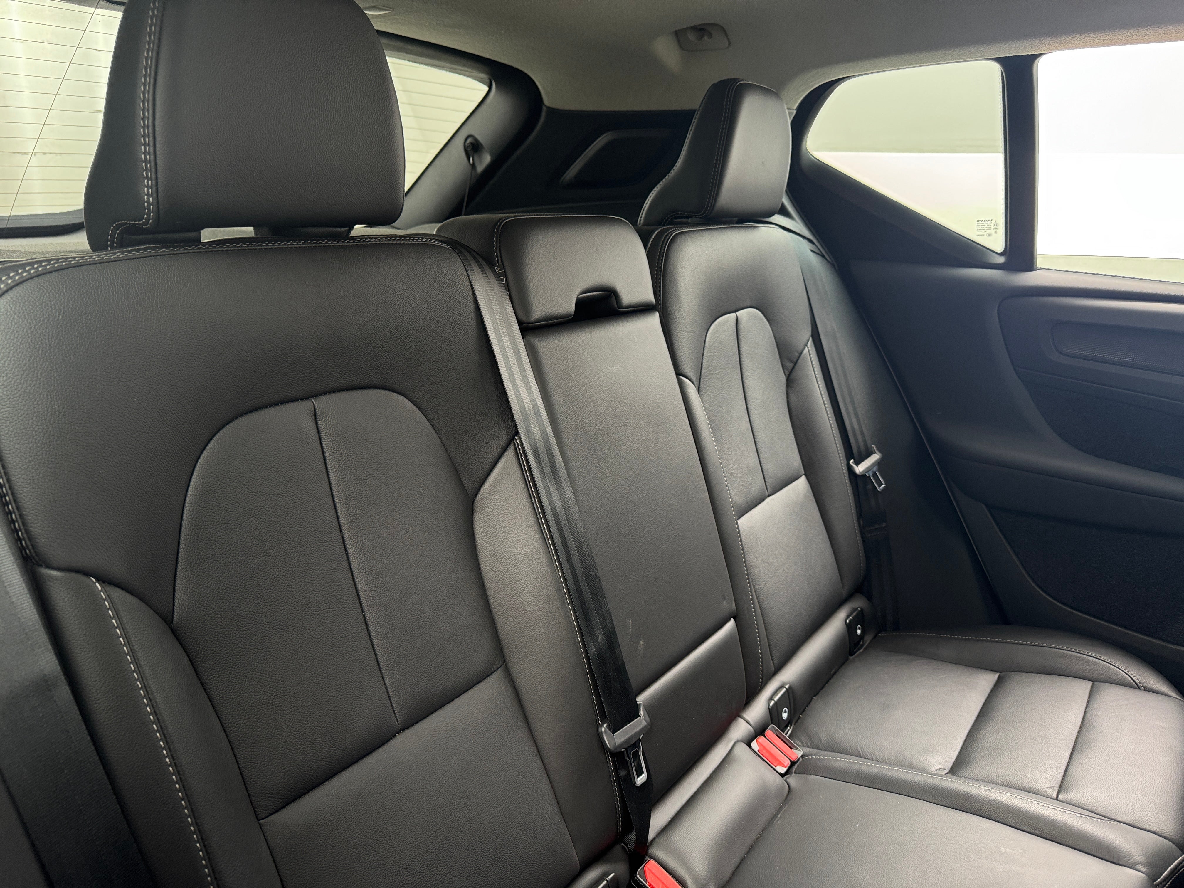 2024 Volvo XC40 B5 Core 5