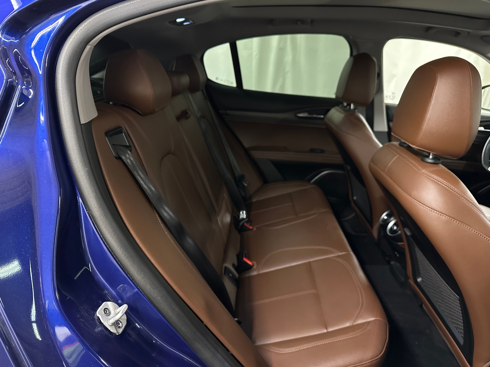 Thumbnail: 2021 Alfa Romeo Stelvio - 5