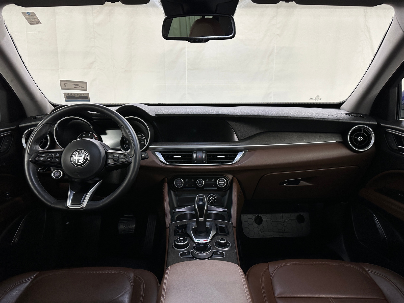 Thumbnail: 2021 Alfa Romeo Stelvio - 2