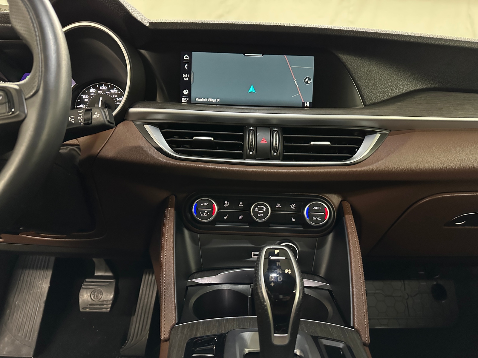 Thumbnail: 2021 Alfa Romeo Stelvio - 3