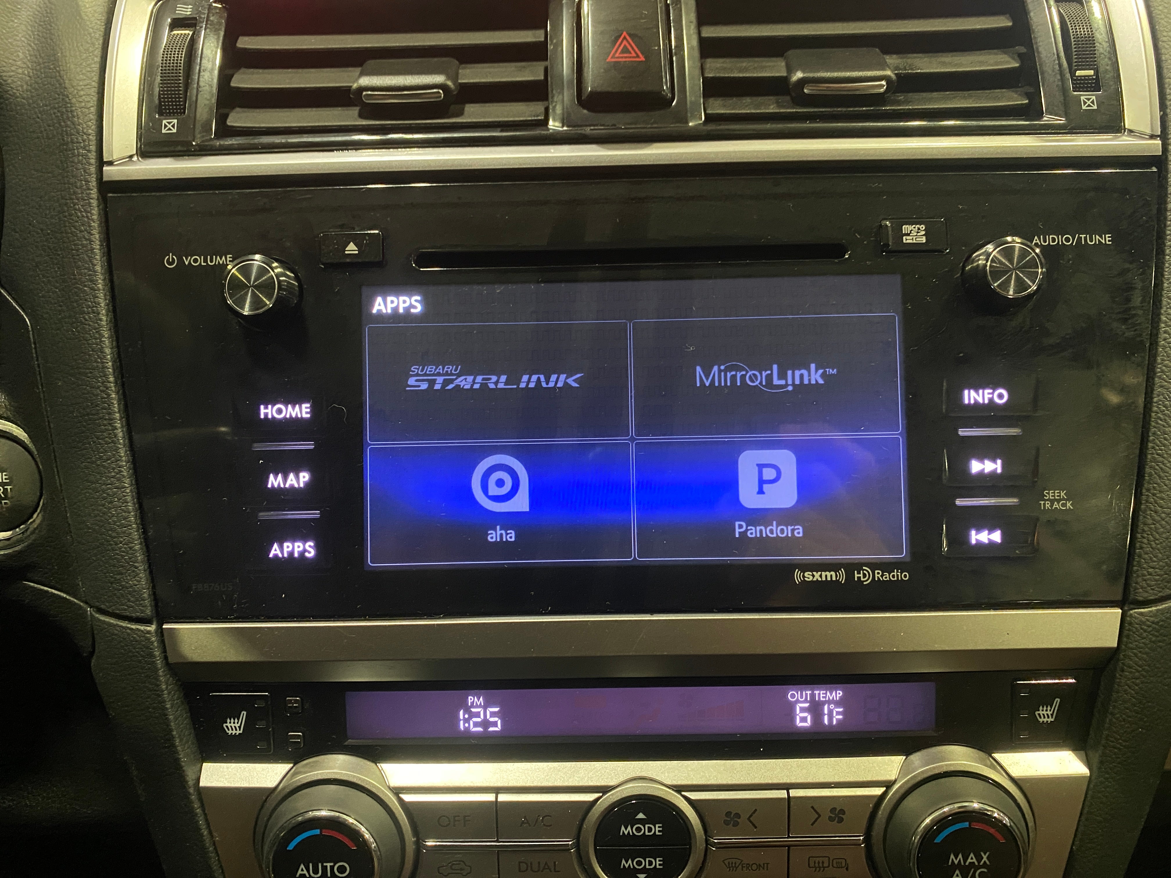 2017 Subaru Outback 3.6R Touring 3