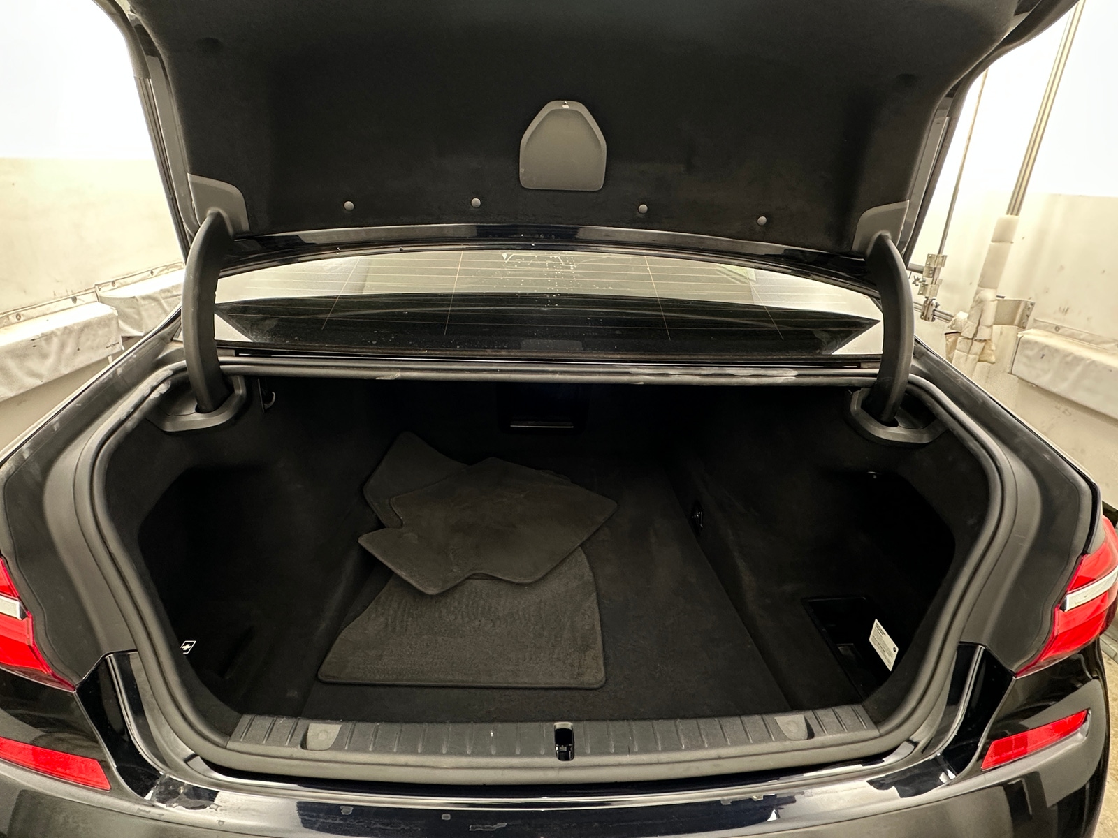 Thumbnail: 2018 BMW 7 Series - 6