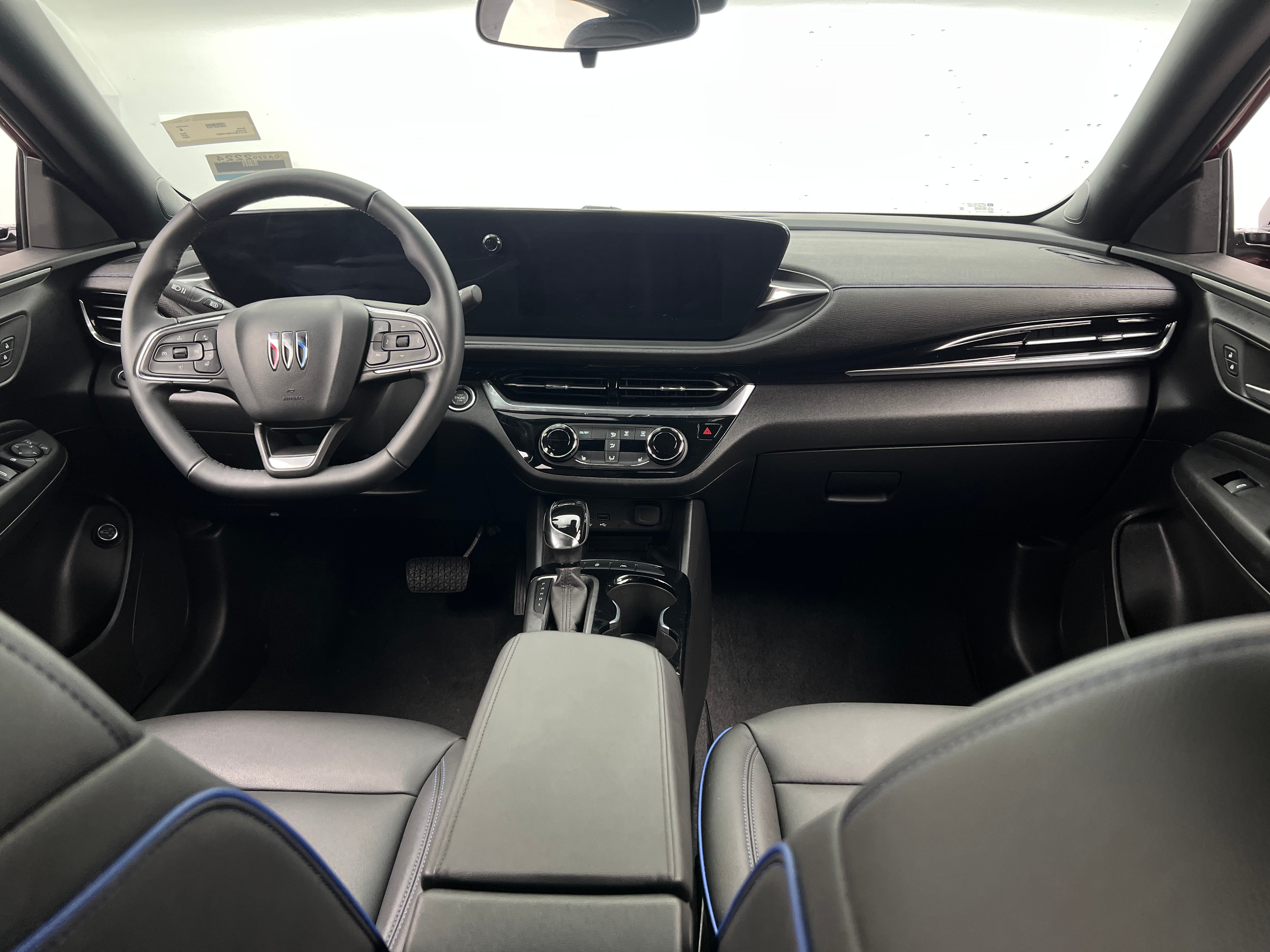 2024 Buick Envista Sport Touring 2