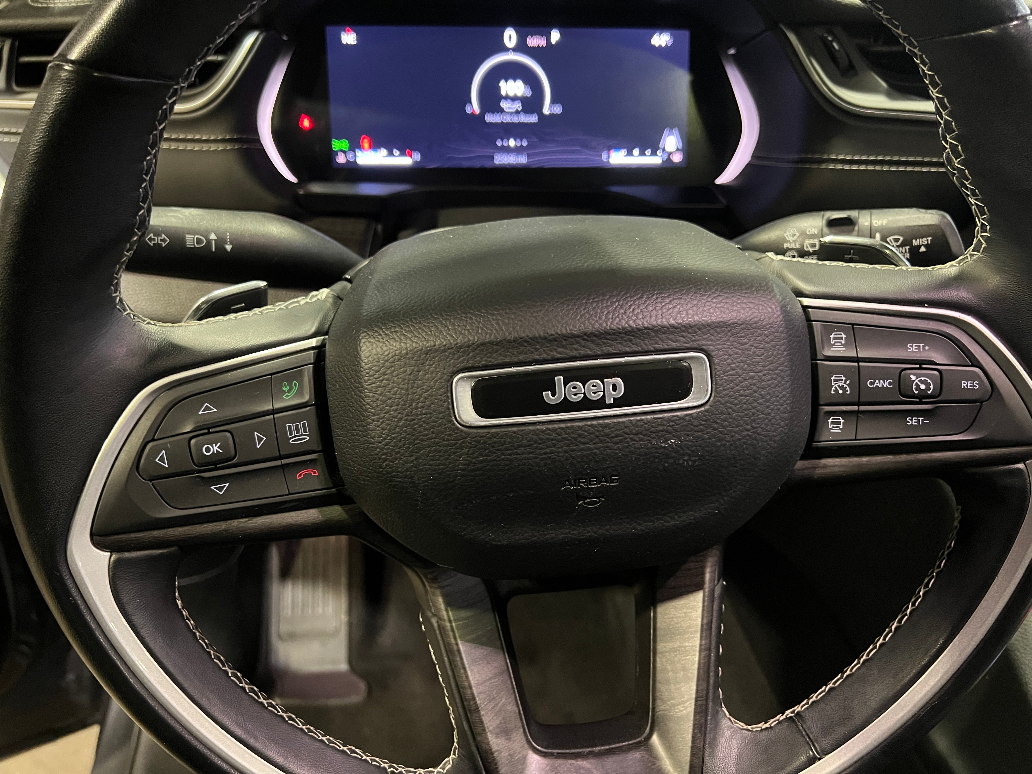 2022 Jeep Grand Cherokee L Limited Edition 4