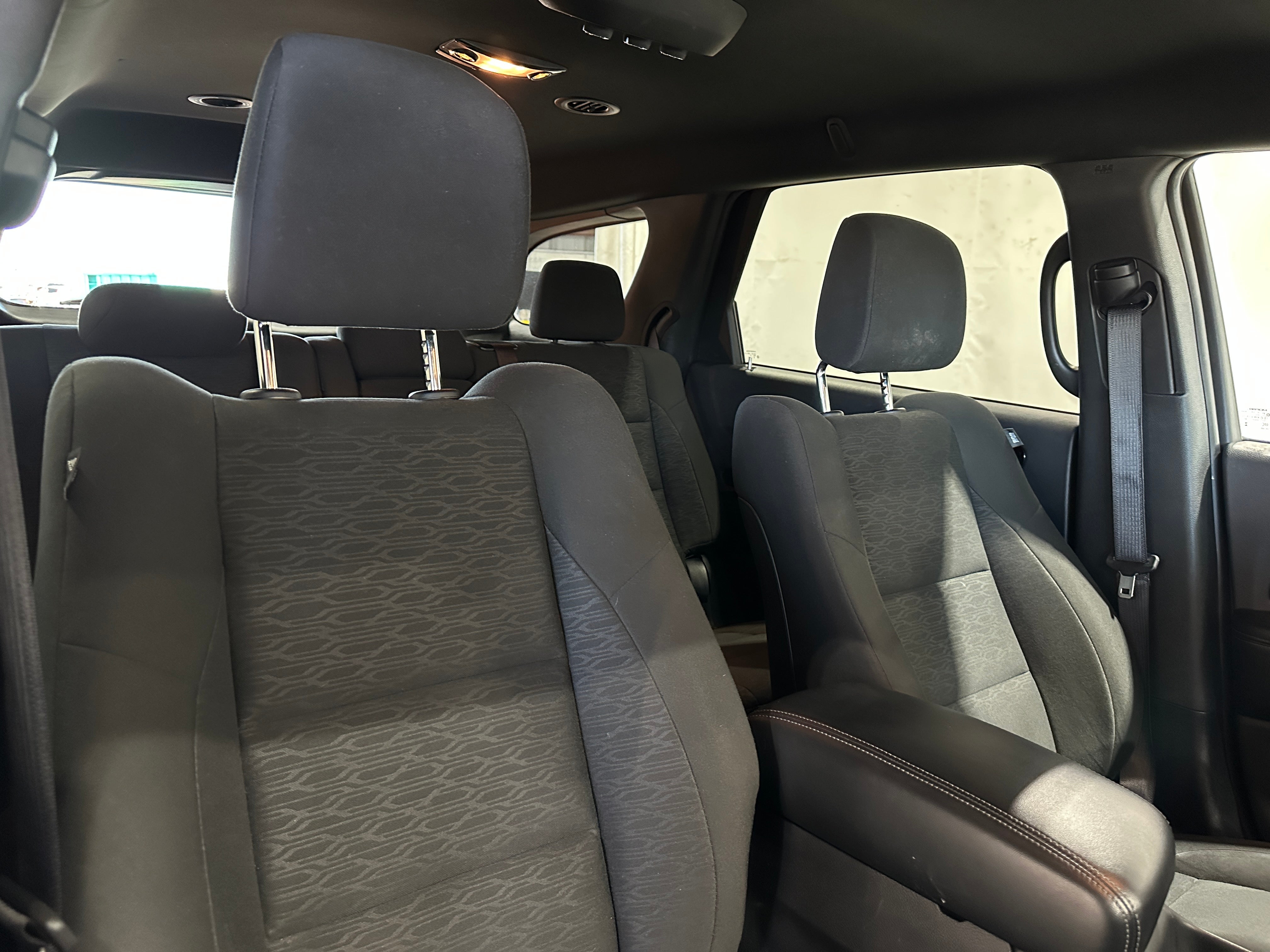 2023 Dodge Durango SXT 2